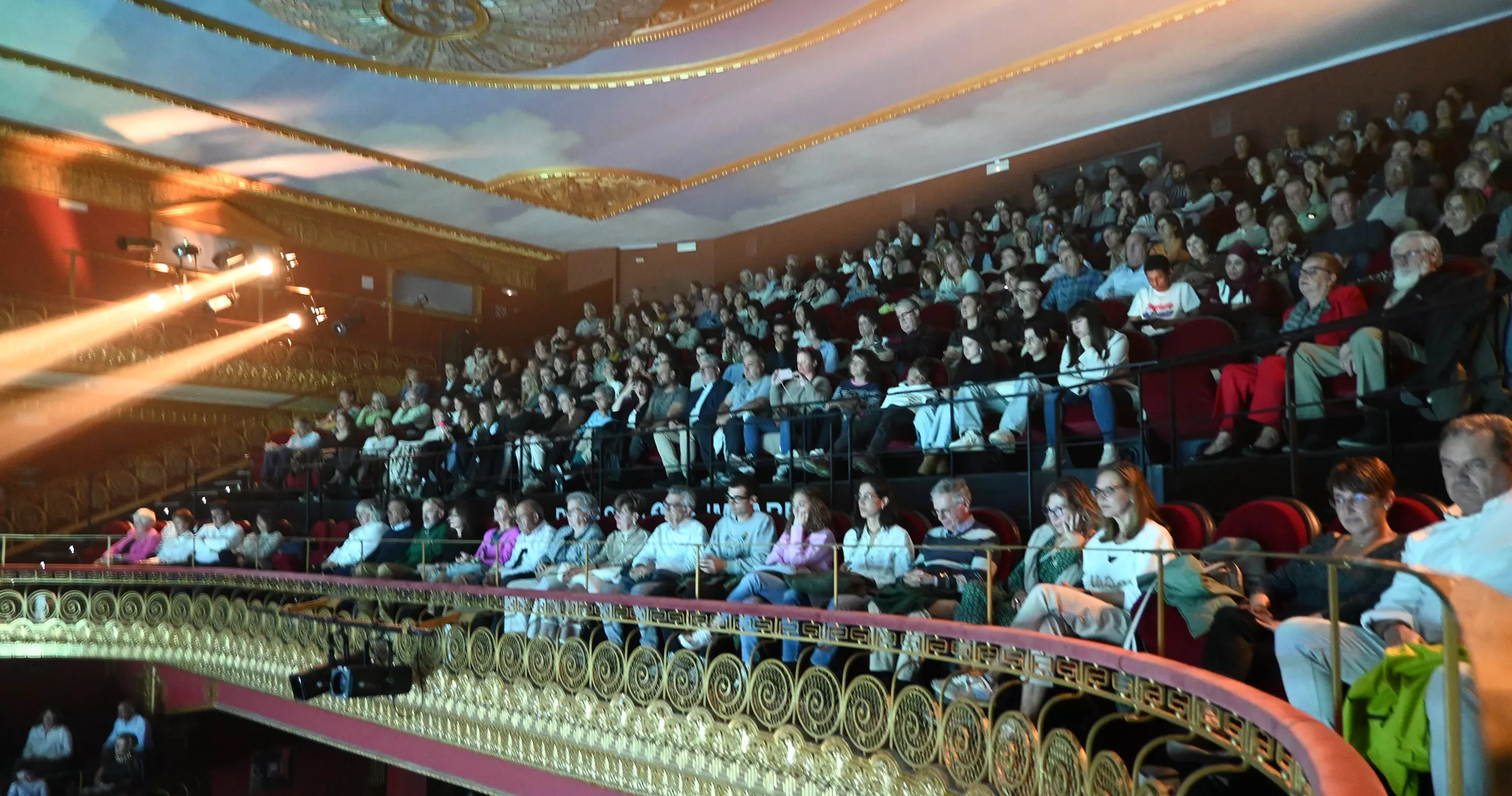 Délica Chambers Orchestra en el Teatro Olimpia. Foto Carlos Jalle