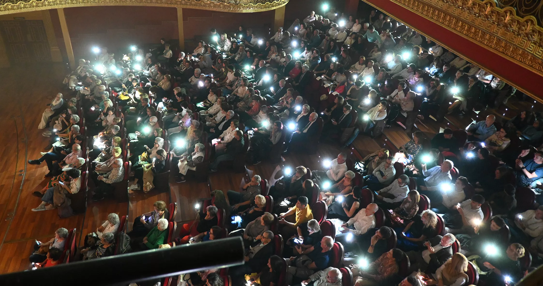 Délica Chambers Orchestra en el Teatro Olimpia. Foto Carlos Jalle