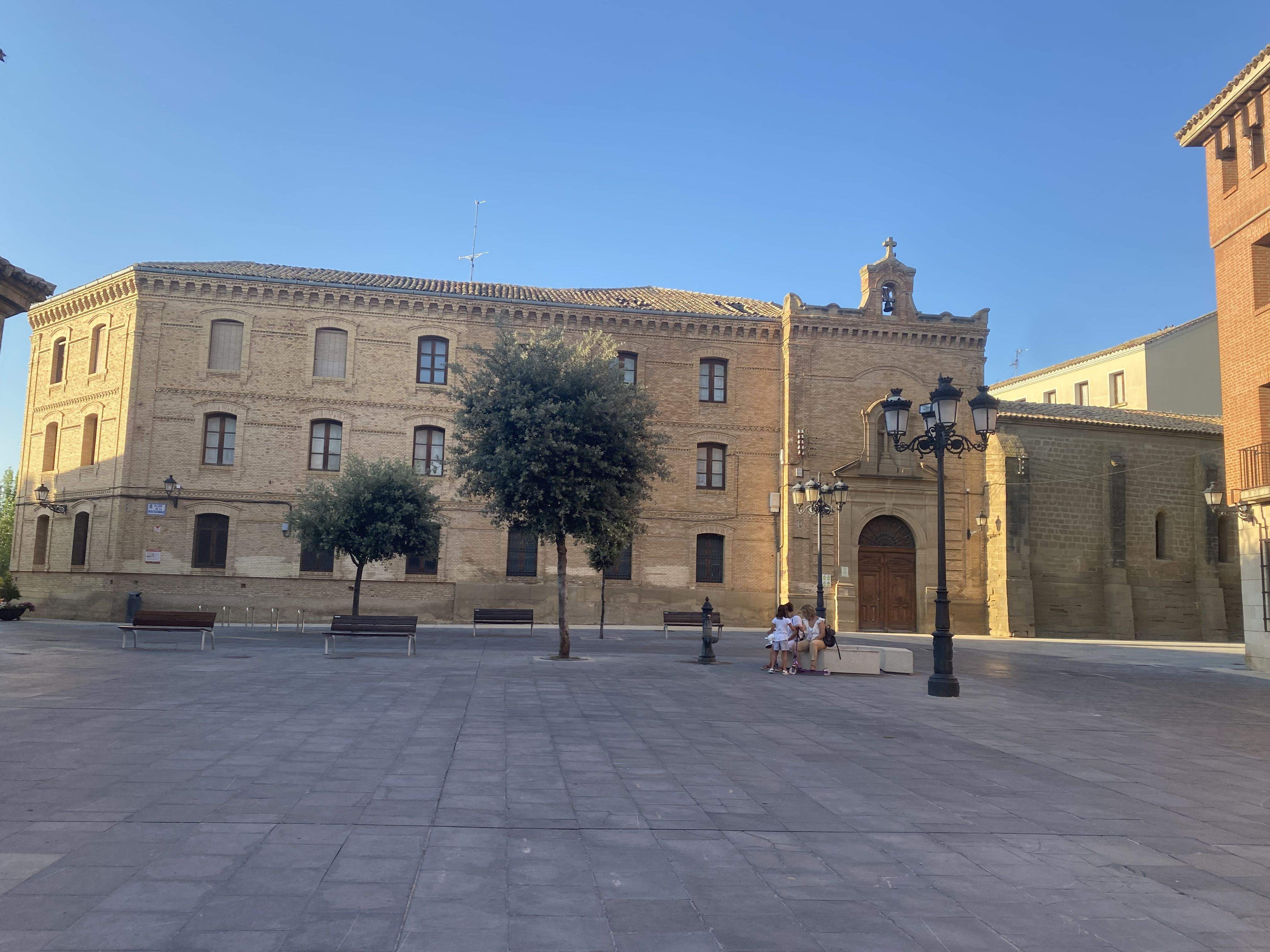 En la Plaza Universidad de Huesca