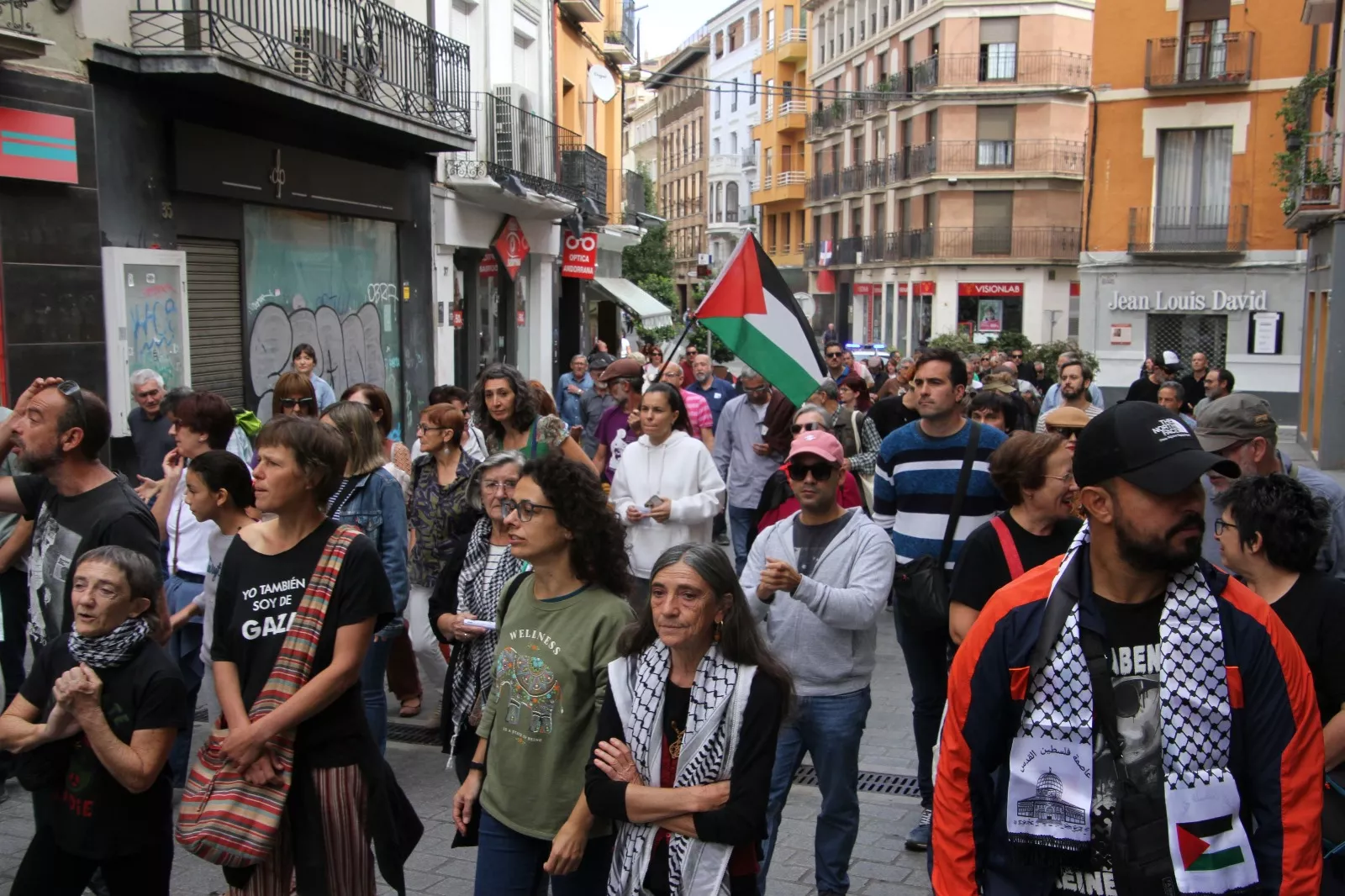 Manifestación en Huesca en apoyo al pueblo palestino. Foto Carlos Neofato