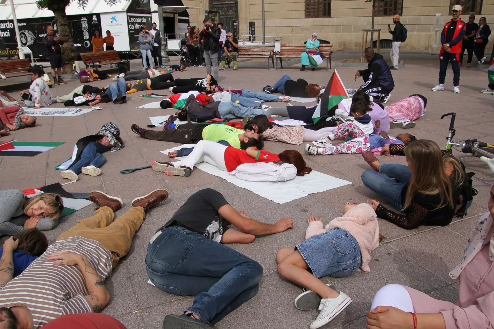Manifestación en Huesca en apoyo al pueblo palestino. Foto Carlos Neofato 