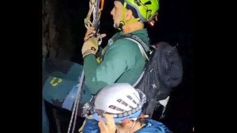 Rescate de dos escaladores en los Mallos de Riglos. Rescate de dos escaladores en los Mallos de Riglos.