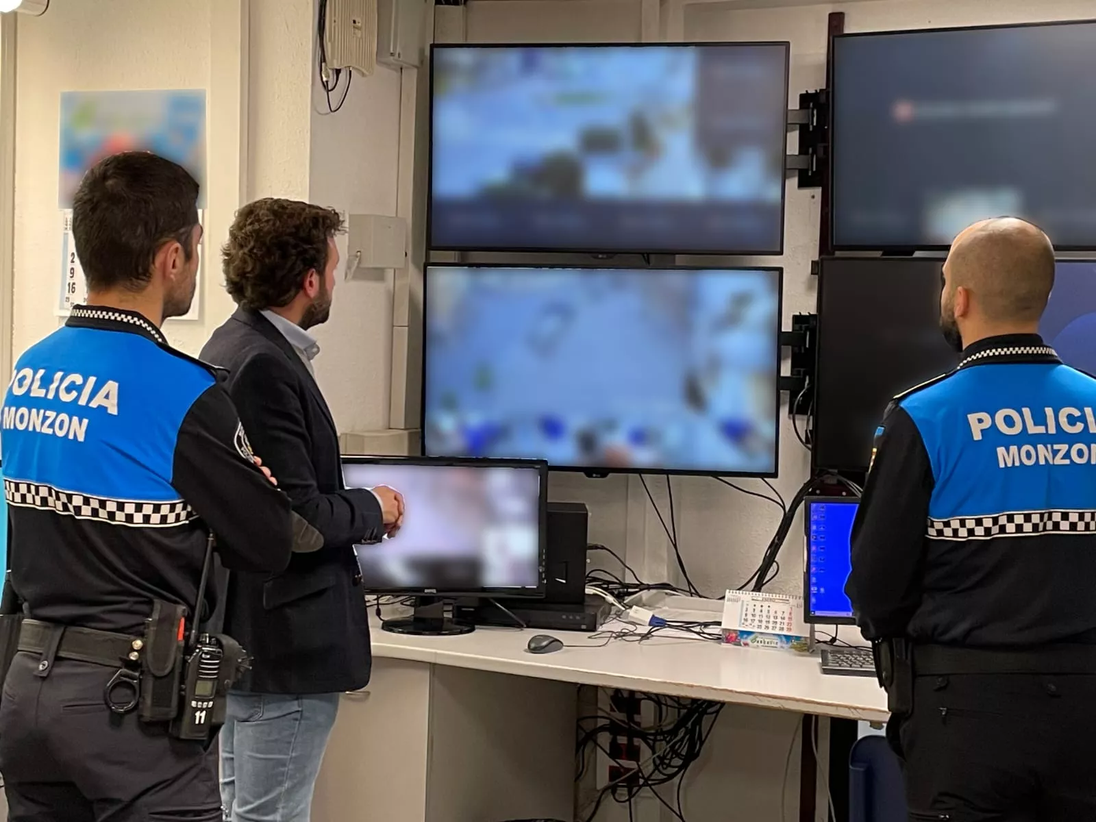 El Ayuntamiento de Monzón aprueba las condecoraciones para su Policía Local.