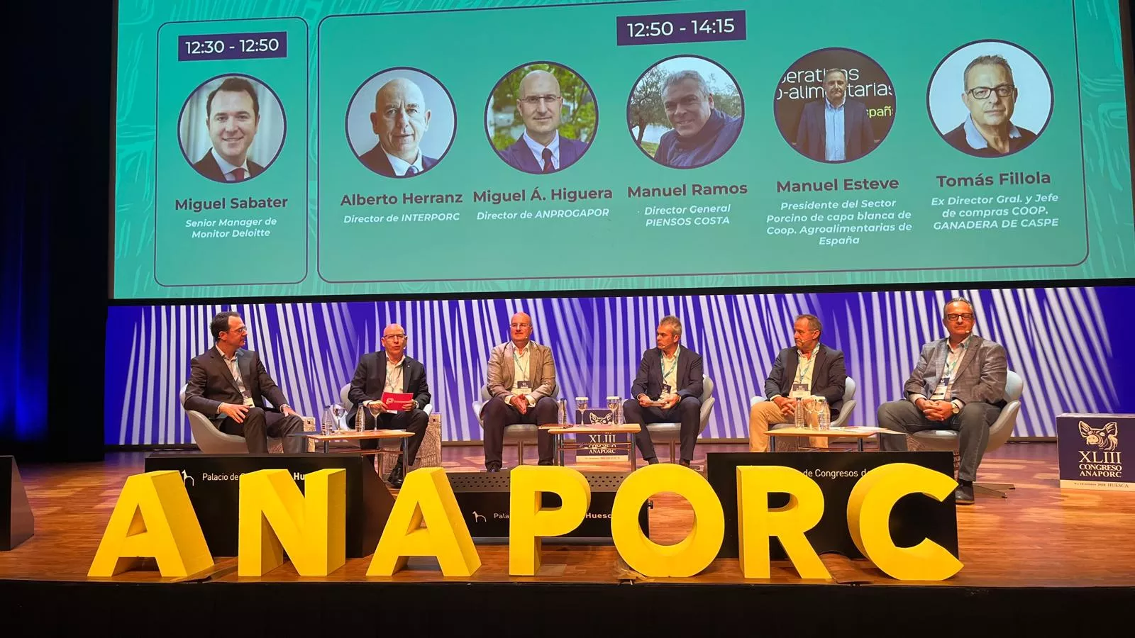 Mesa redonda sobre el plan estratégico del sector en el Congreso de Anaporc en Huesca. Foto Mercedes Manterola