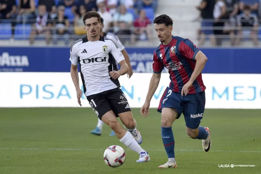 Toni Abad, jugador del Huesca, que jugará en Badalona en Copa del Rey