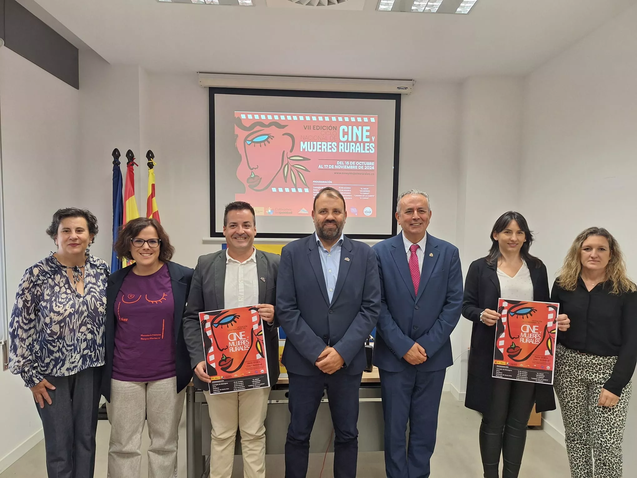 Participantes en la presentación del Ciclo de Cine y Mujeres Rurales.