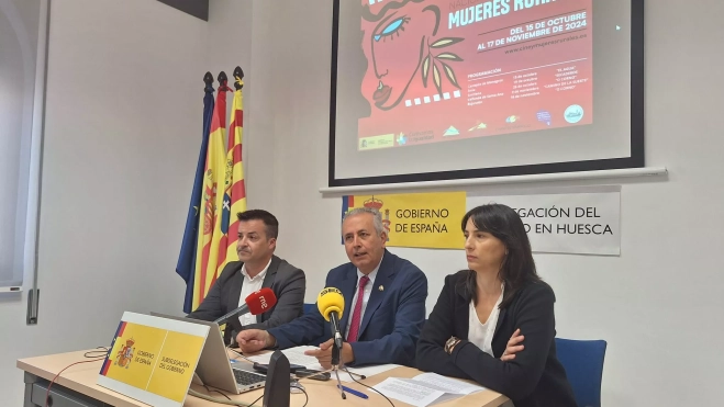 Presentación del Ciclo de Cine y Mujeres Rurales en la sede de la Subdelegación. Presentación del Ciclo de Cine y Mujeres Rurales en la sede de la Subdelegación.