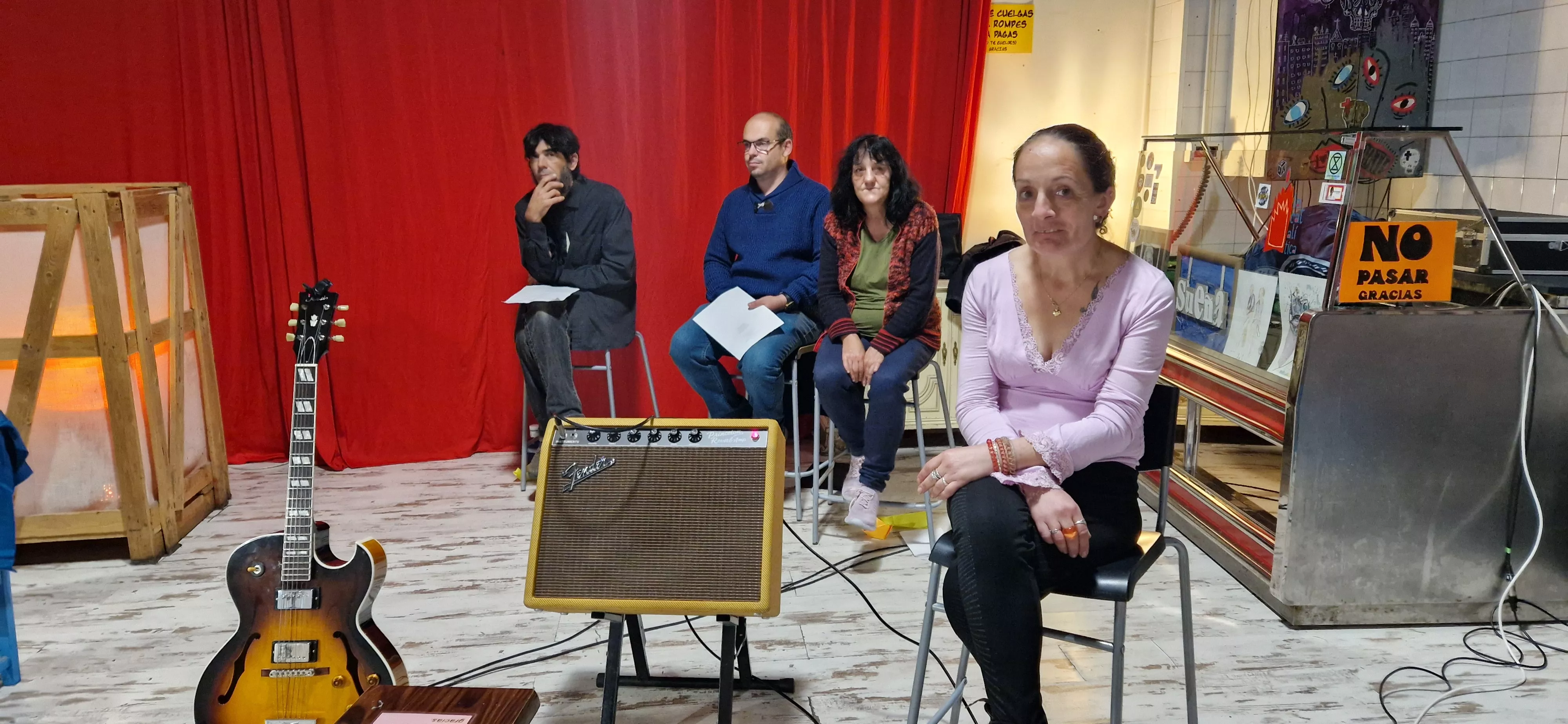 Movida poética con Versonoros y Arcadia en La Catalítica. Foto Myriam Martínez 