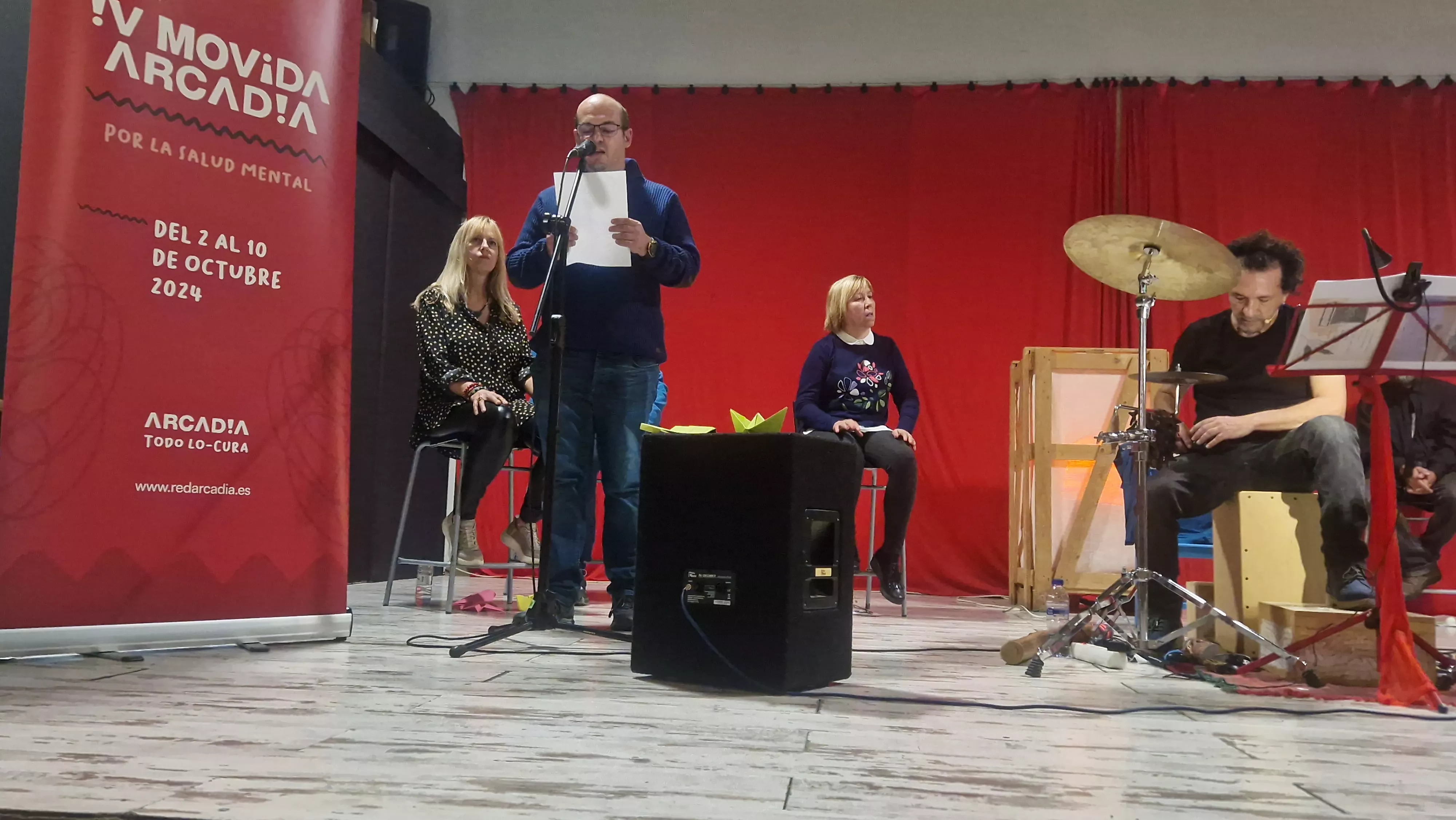 Movida poética con Versonoros y Arcadia en La Catalítica. Foto Myriam Martínez 