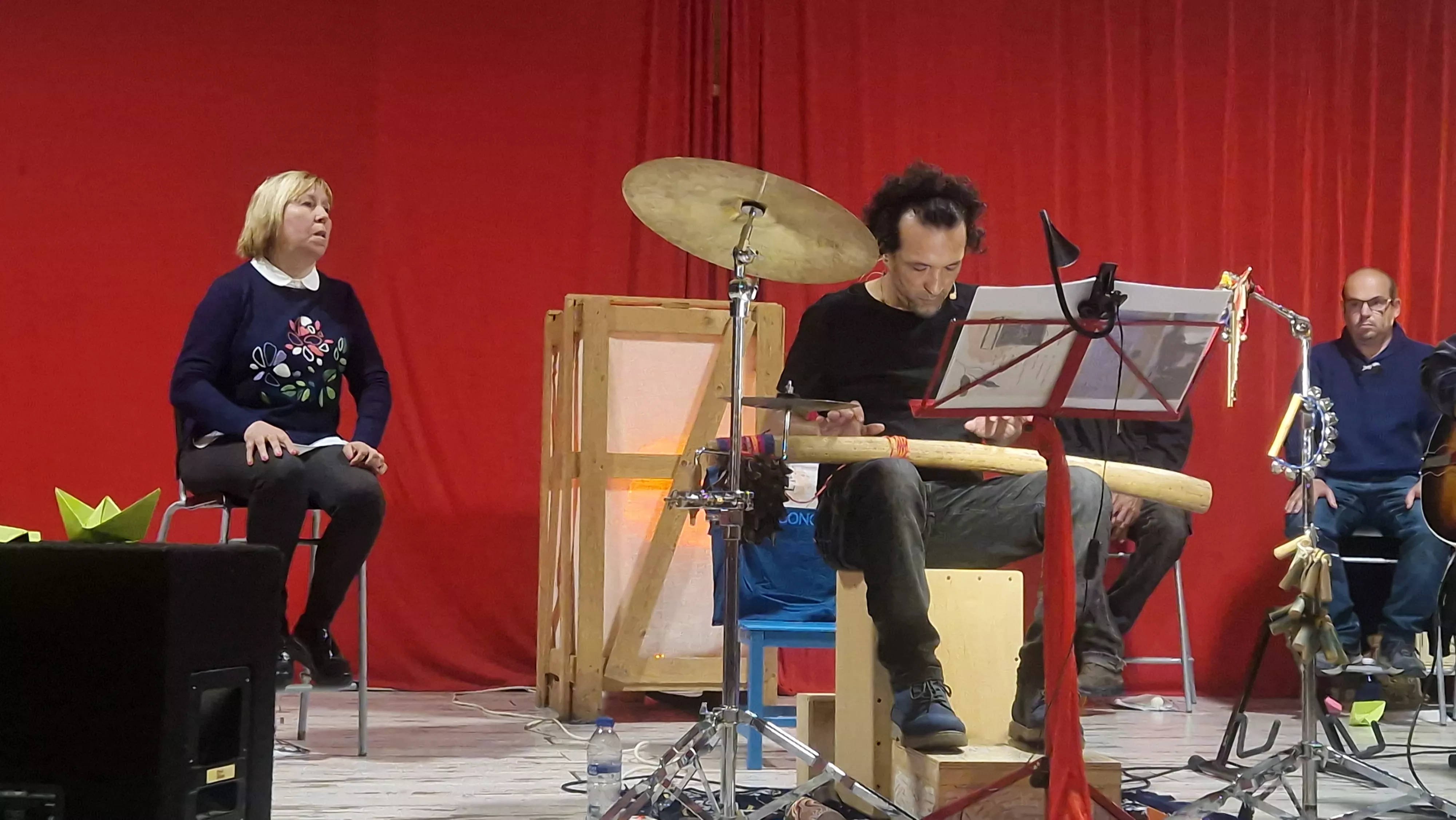 Movida poética con Versonoros y Arcadia en La Catalítica. Foto Myriam Martínez 