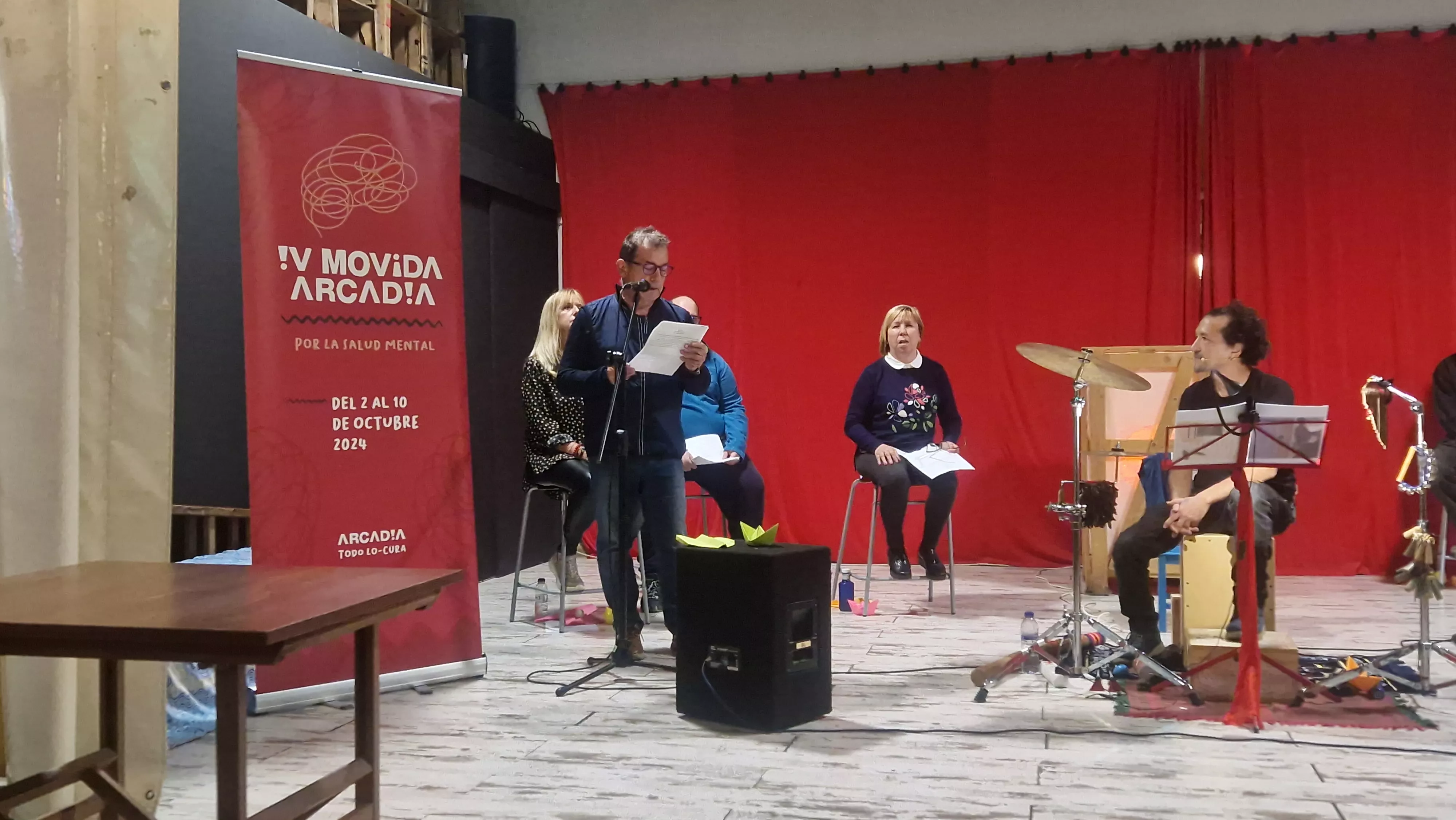 Paco Grasa ha dado la bienvenida a los asistentes. Foto Myriam Martínez