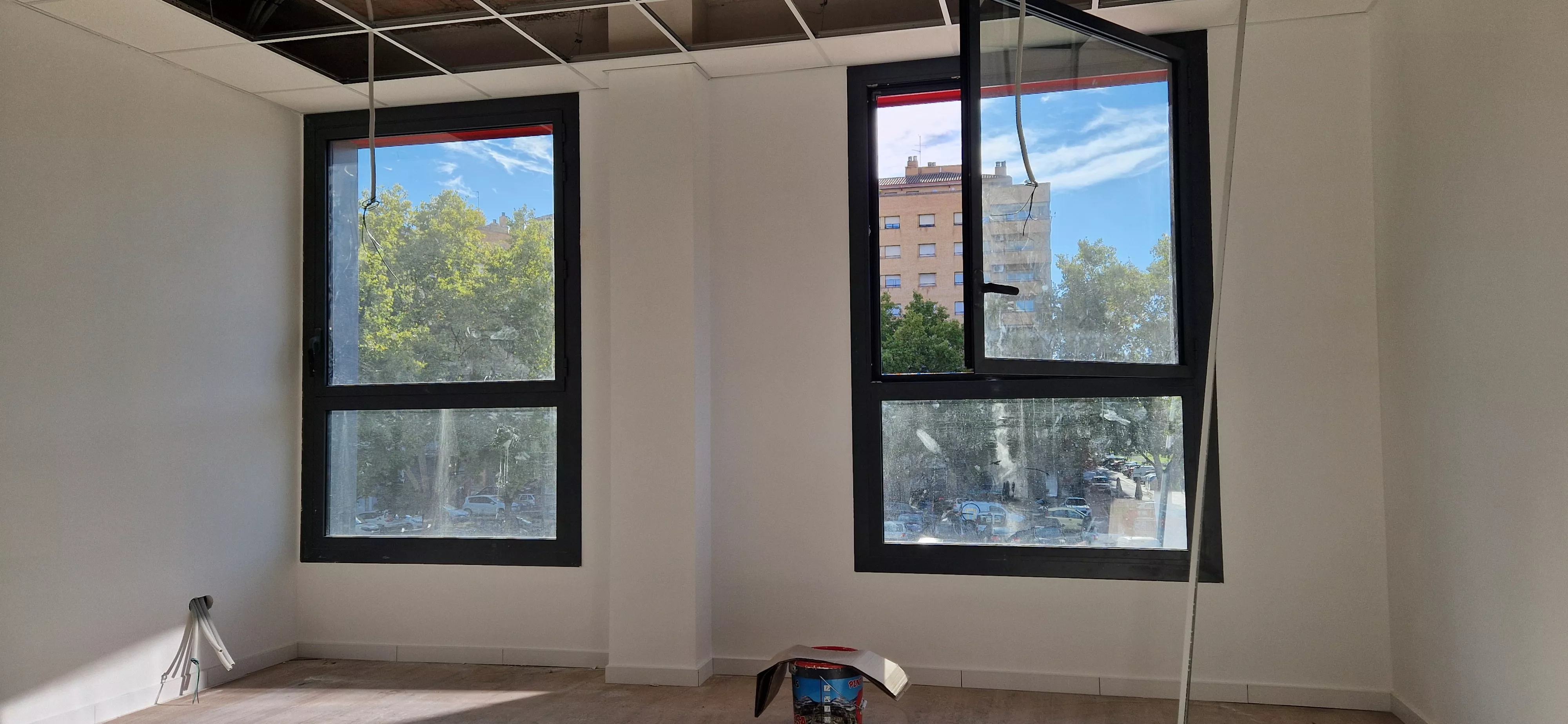 Uno de los despachos. Foto Myriam Martínez