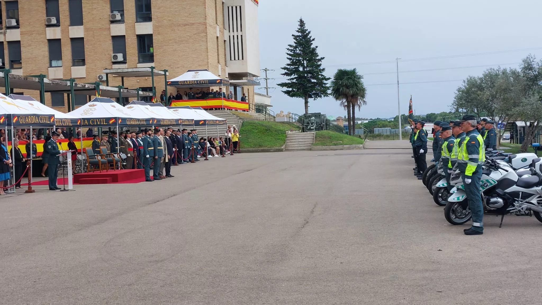 Virgen del Pilar en la Comandancia de la Guardia Civil en Huesca