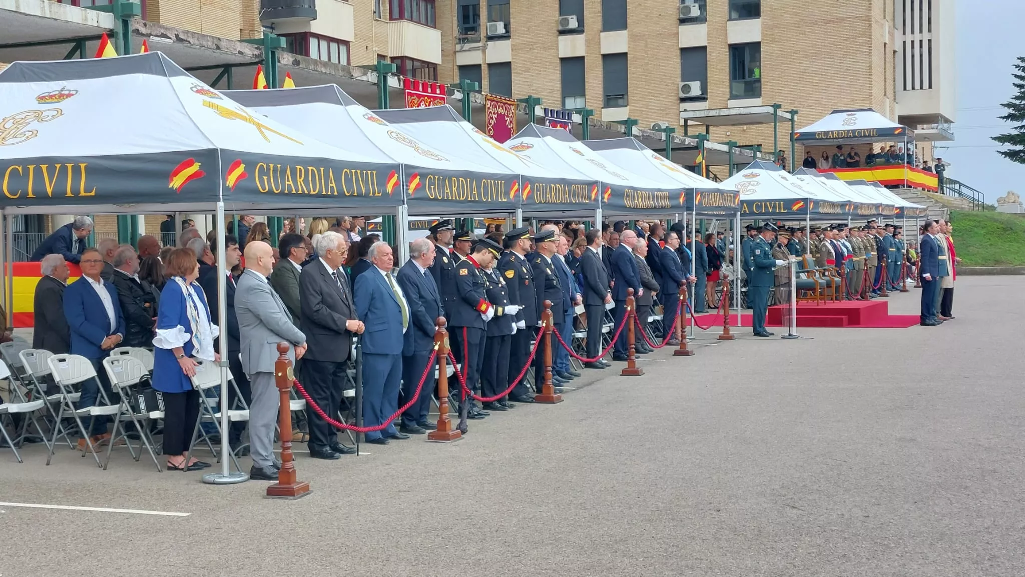 Virgen del Pilar en la Comandancia de la Guardia Civil en Huesca