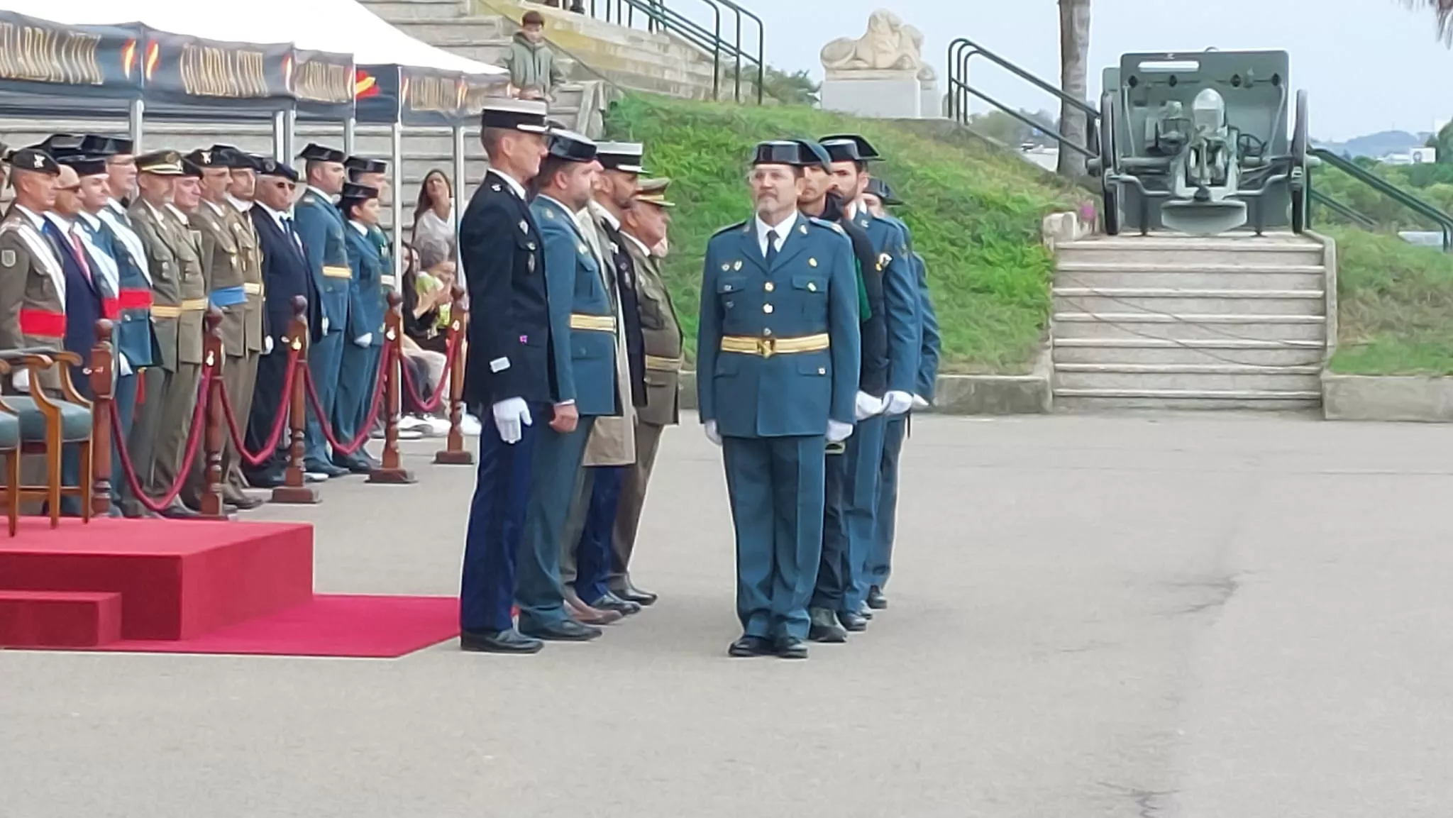 Virgen del Pilar en la Comandancia de la Guardia Civil en Huesca
