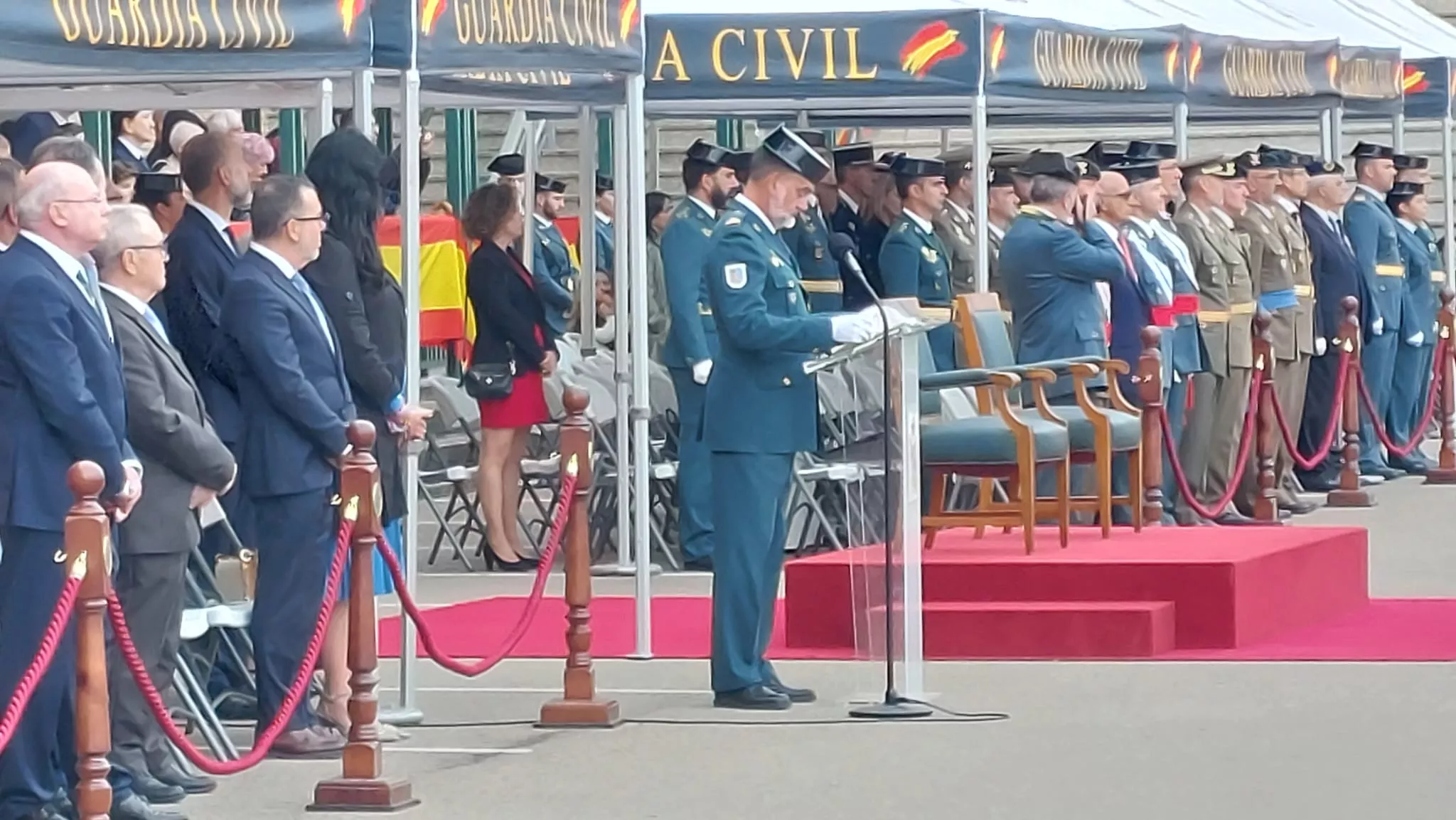 Virgen del Pilar en la Comandancia de la Guardia Civil en Huesca