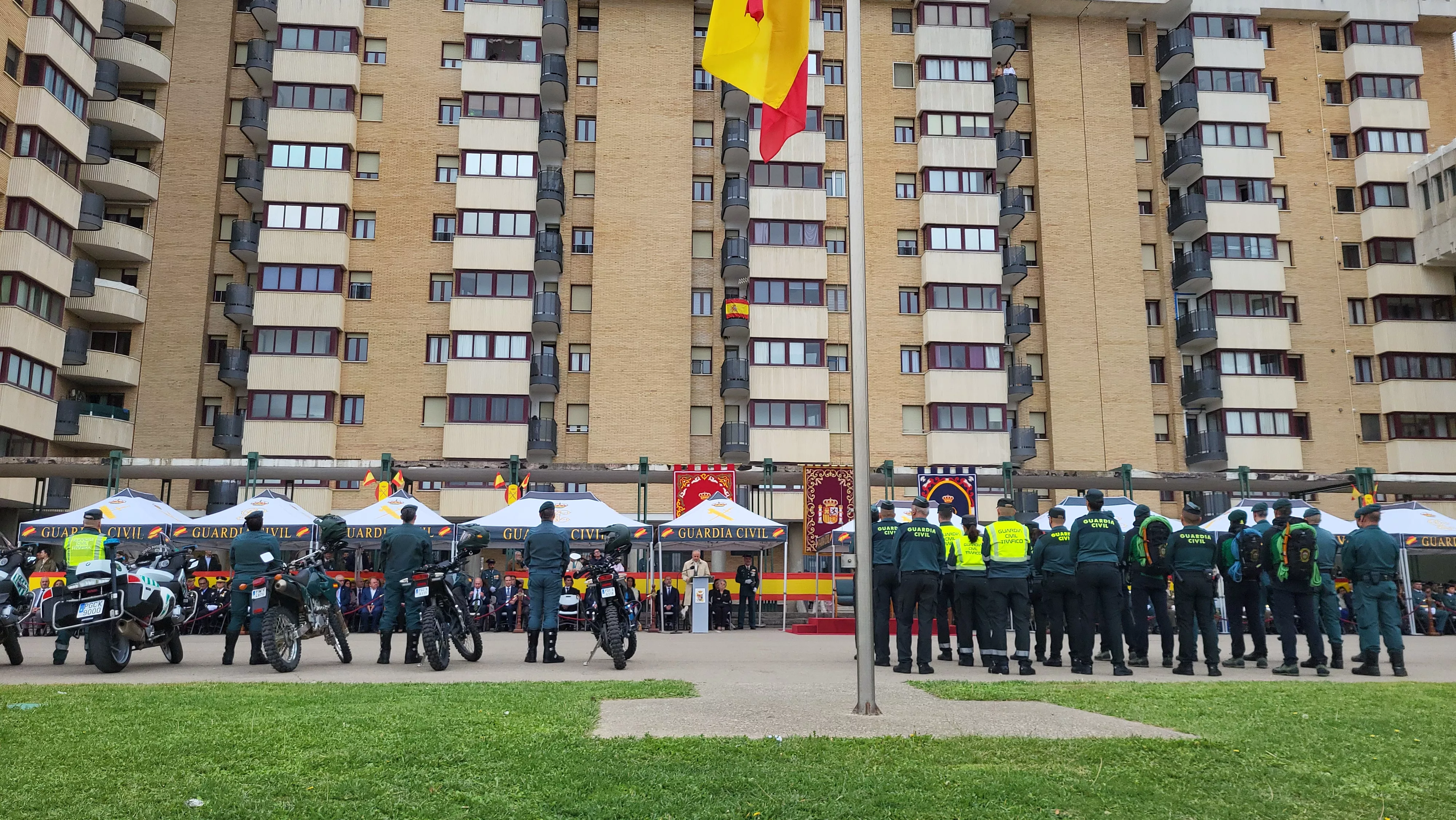 Virgen del Pilar en la Comandancia de la Guardia Civil en Huesca