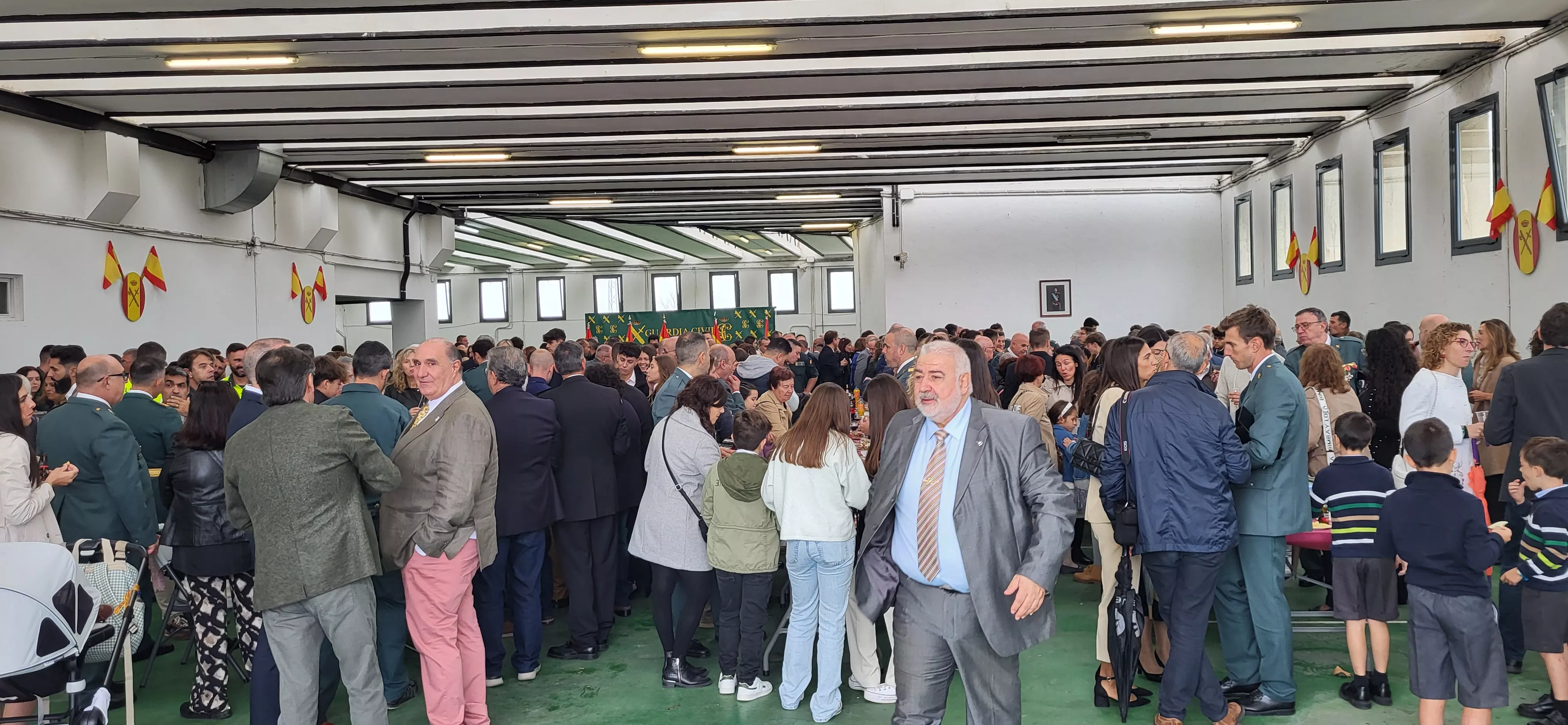 Virgen del Pilar en la Comandancia de la Guardia Civil en Huesca