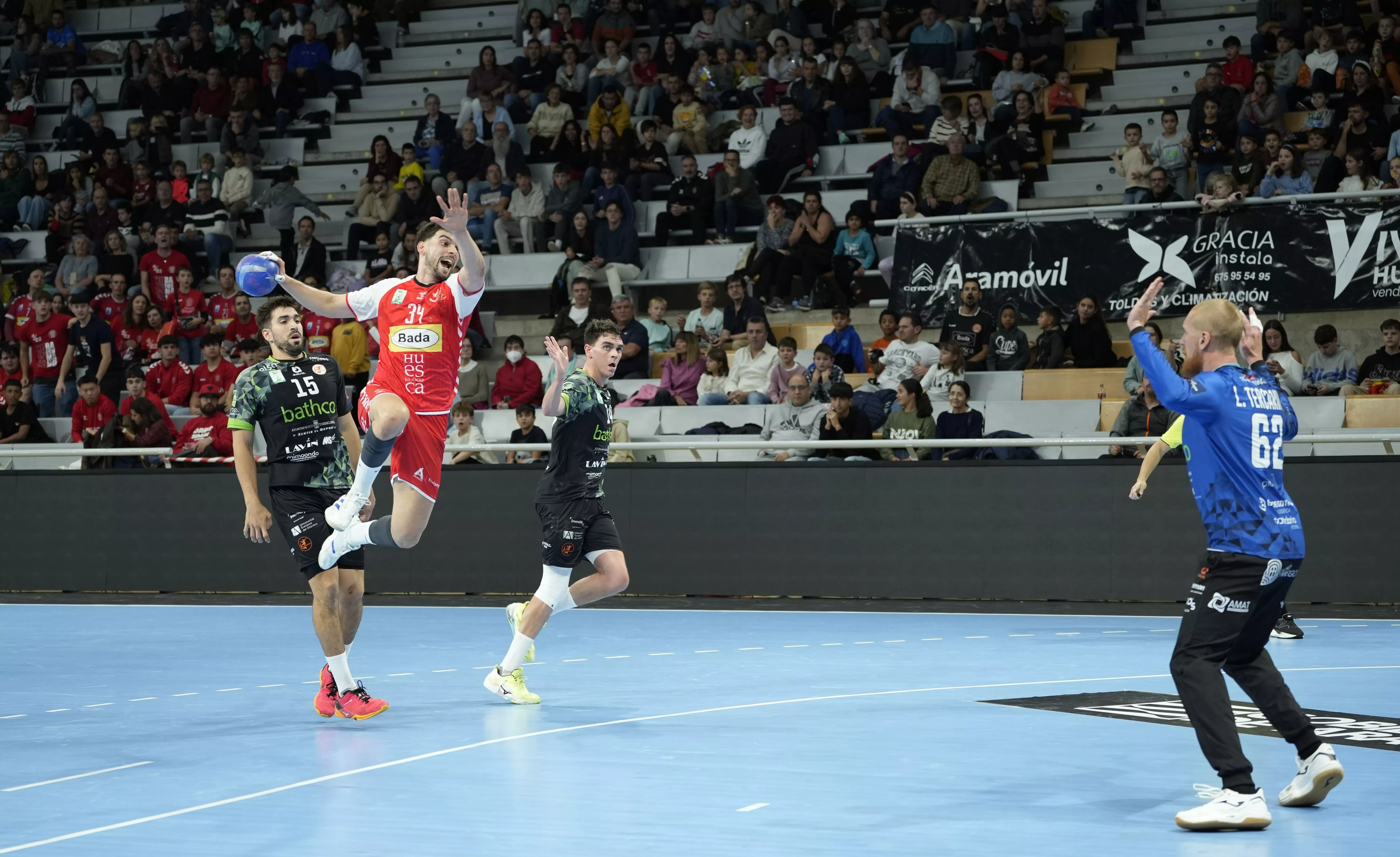 Miguel Malo ante Leo Tercariol, al que ha perforado ocho veces