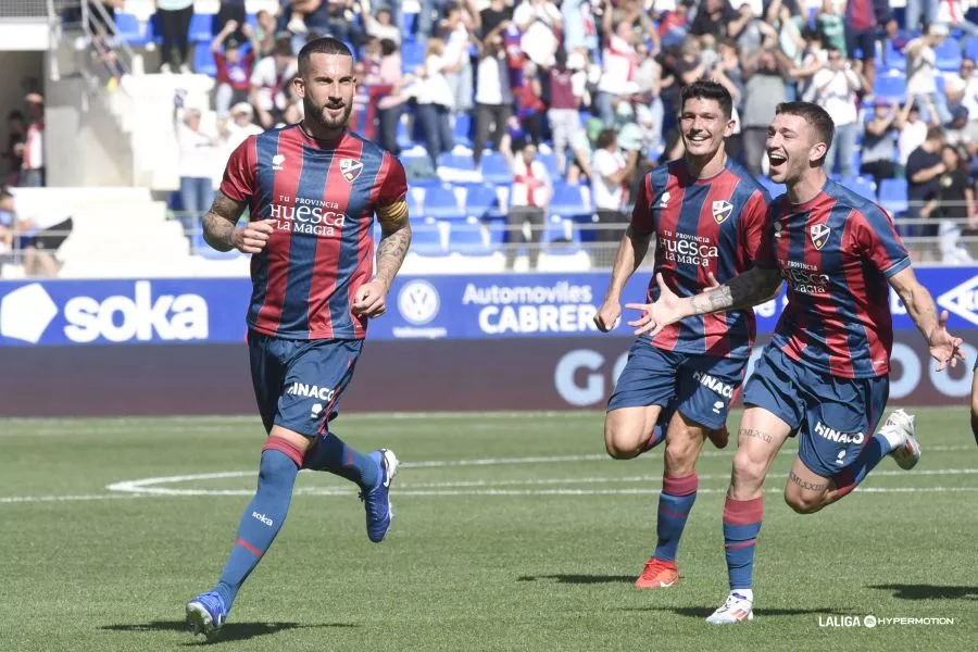 Sielva celebra el golazo que adelantaba al Huesca ante el Albacete. Foto LaLiga