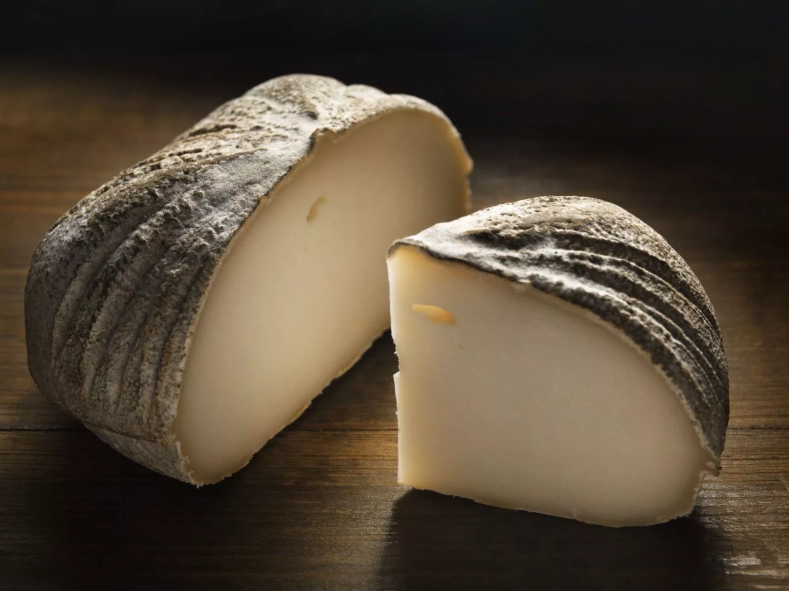 Cuando elegimos un producto con el sello de Artesanía Alimentaria de Aragón, estamos optando por la calidad, la autenticidad y el compromiso con lo local. 