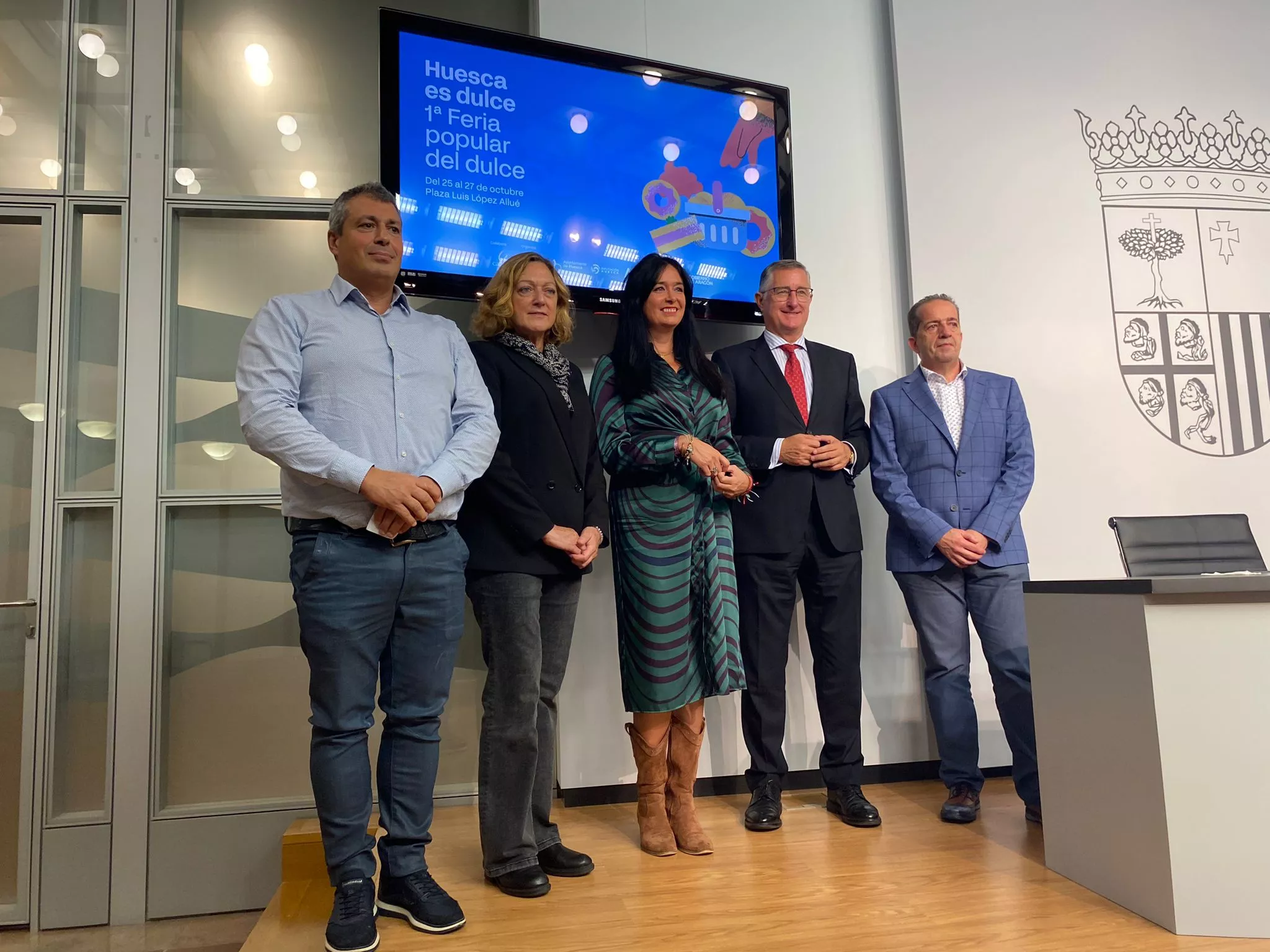 Pedro José Sánchez Lecitina, Sura Ascaso, Lorena Orduna, Manuel Blasco y Jesús Tolosana en la presentación de la Feria Huesca es Dulce