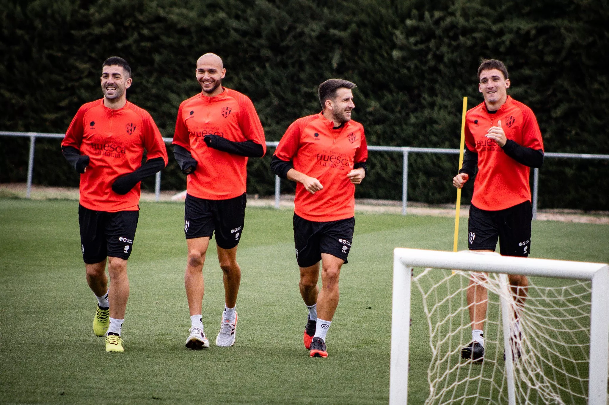 Unzueta, Blasco, Valentín y Kortajarena, en un entrenamiento con el Huesca.