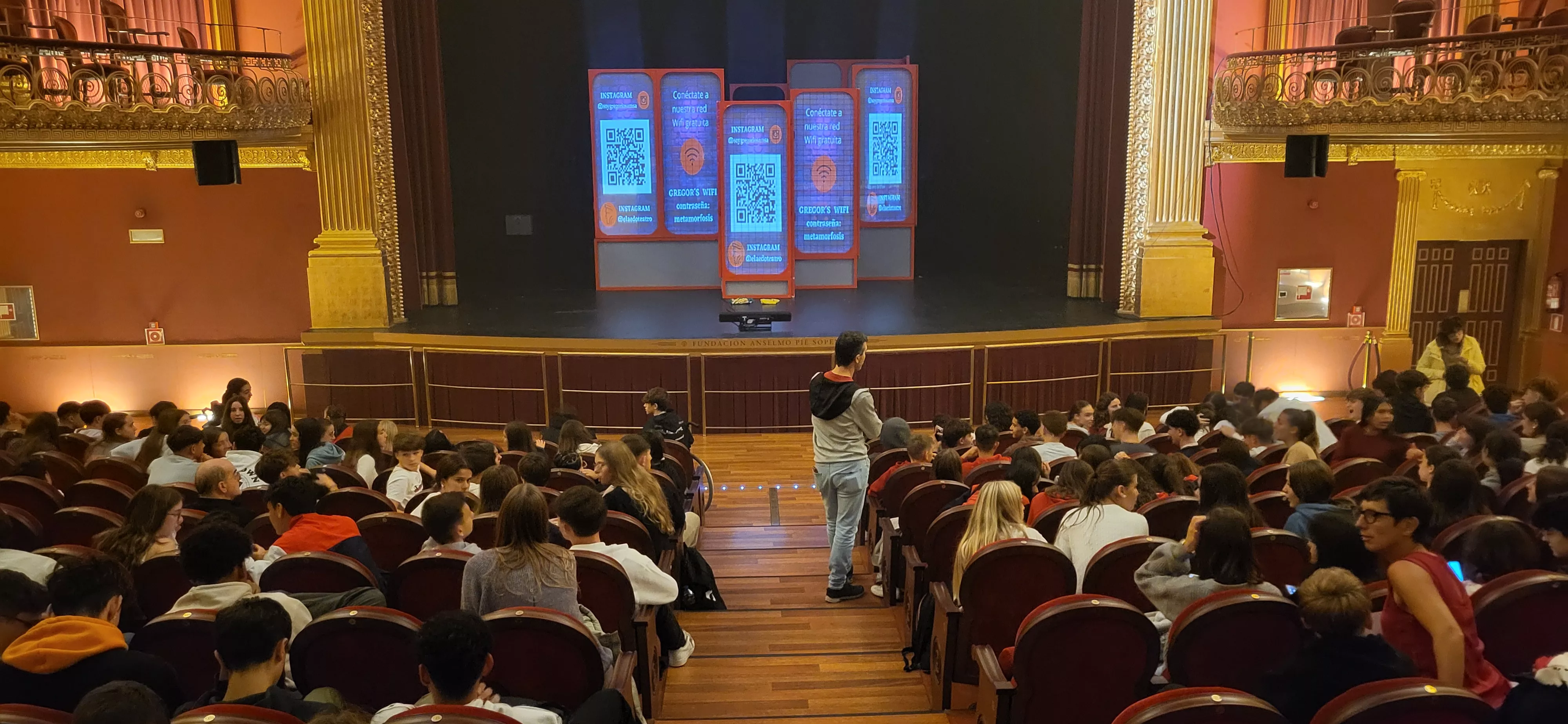 Espectáculo "La metamorfosis de Gregor" en el Teatro Olimpia, dentro del Spin Festival. Foto Mercedes Manterola