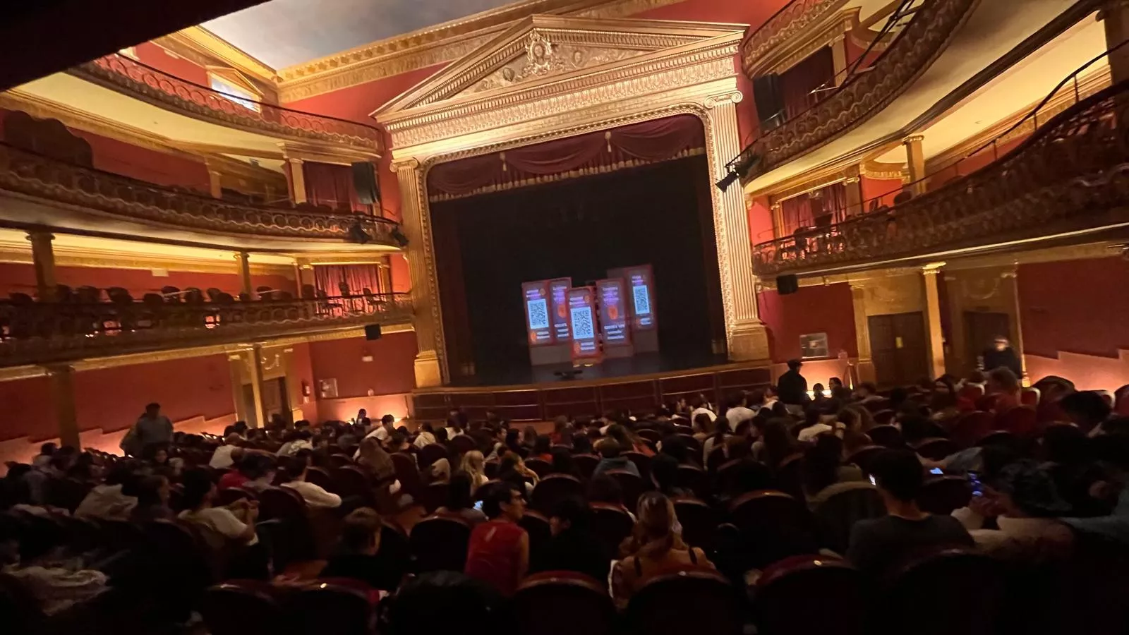 Espectáculo "La metamorfosis de Gregor" en el Teatro Olimpia, dentro del Spin Festival. Foto Mercedes Manterola
