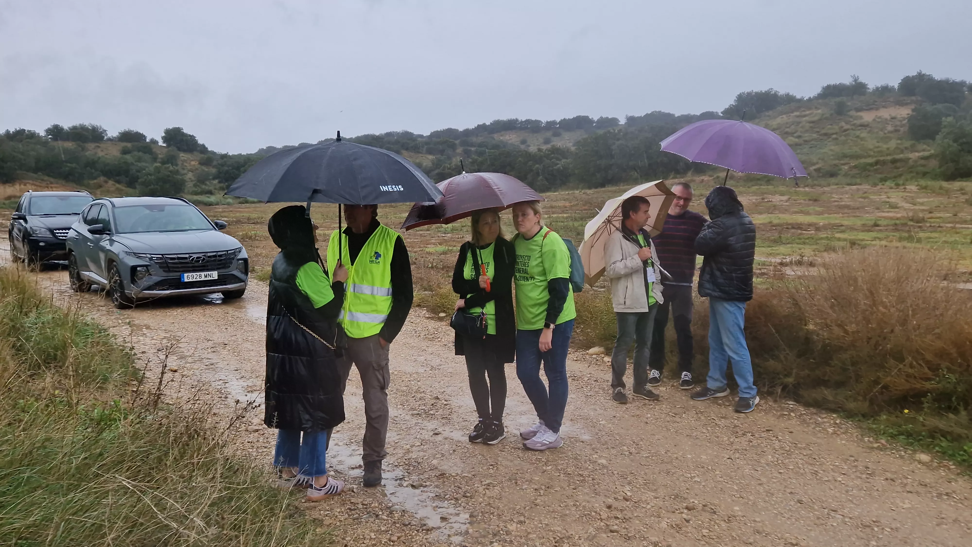 Primeros trabajos de las máquinas en Salillas para hacer las balsas. Foto Myriam Martínez