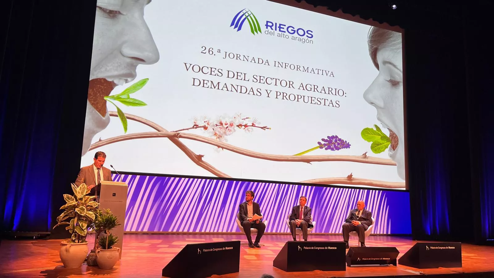 26 Jornada Informativa de Riegos del Alto Aragón en Huesca. Foto Mercedes Manterola