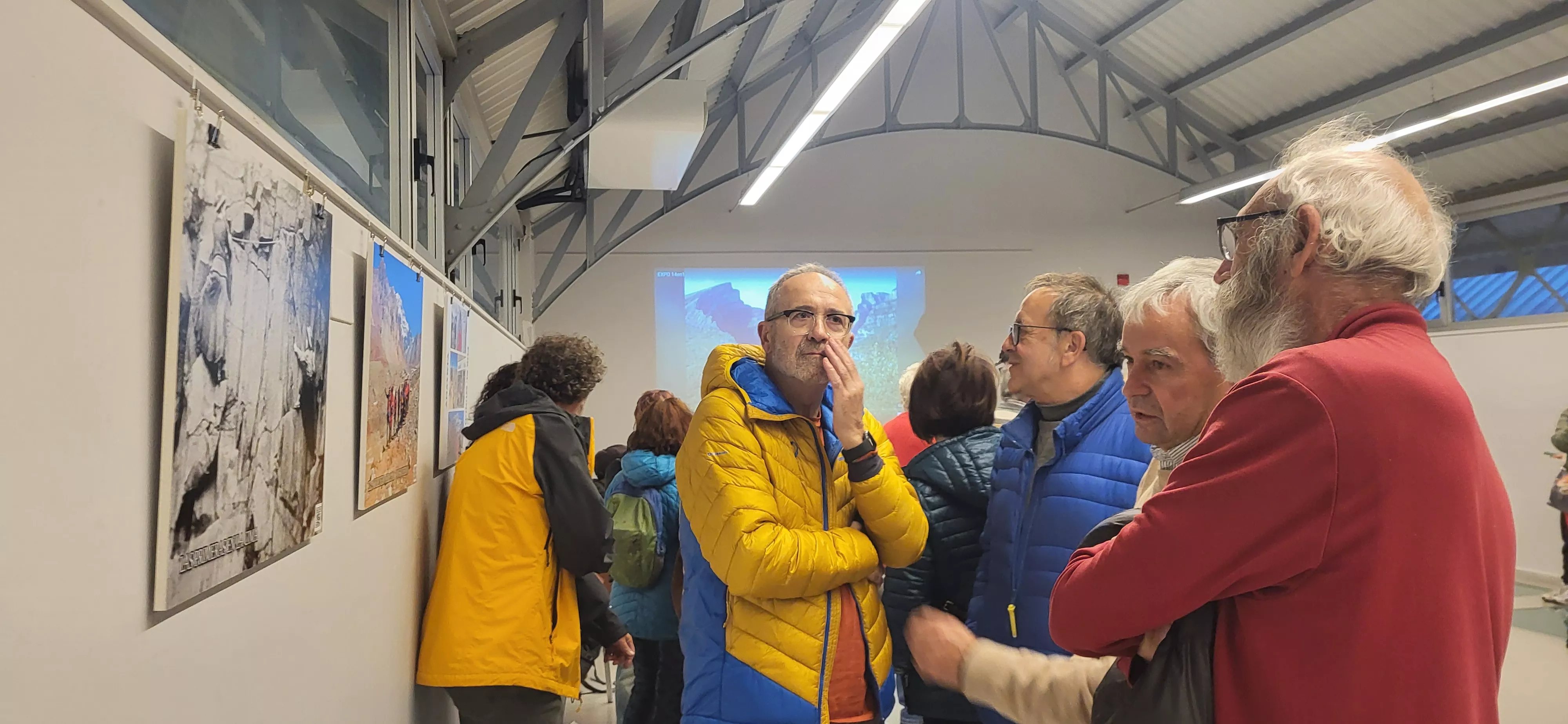 Inauguración en Huesca de la exposición "Enamoradas de las montañas". Foto Mercedes Manterola