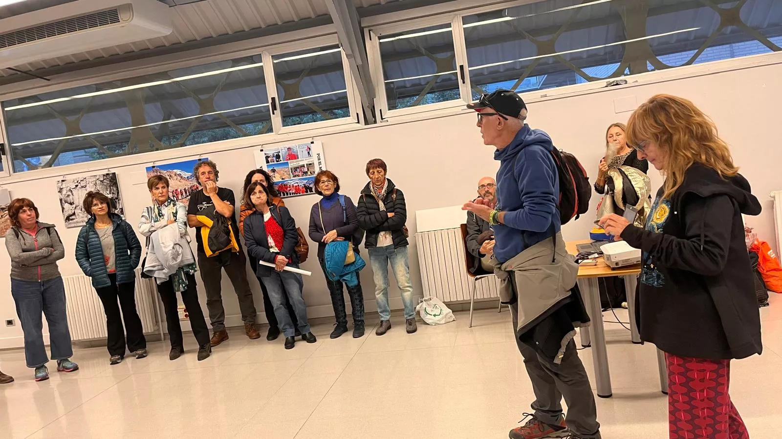 Inauguración en Huesca de la exposición "Enamoradas de las montañas". Foto Mercedes Manterola