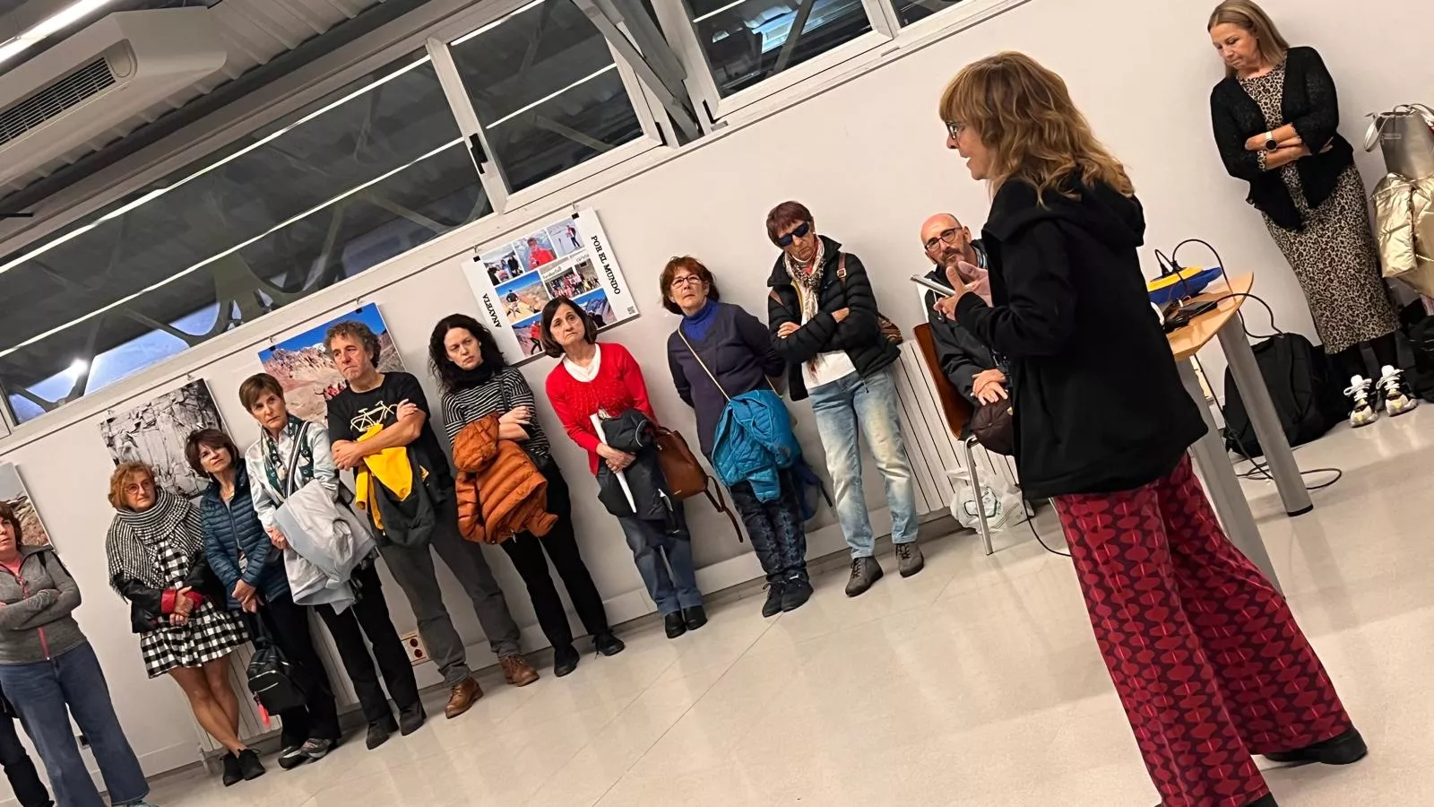 Inauguración en Huesca de la exposición "Enamoradas de las montañas". Foto Mercedes Manterola