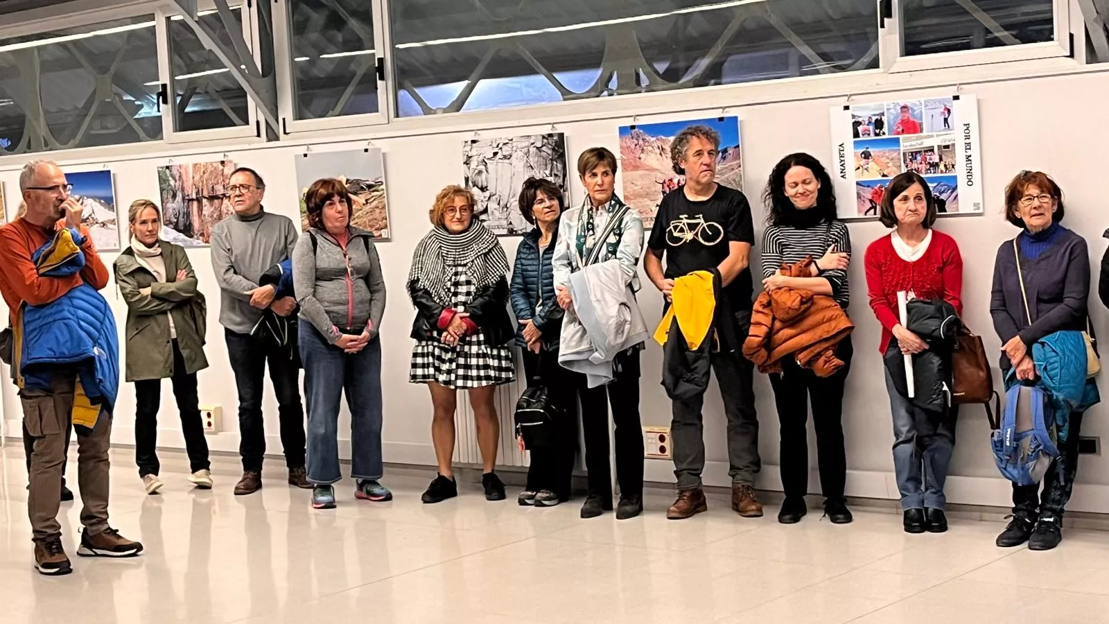 Inauguración en Huesca de la exposición "Enamoradas de las montañas". Foto Mercedes Manterola