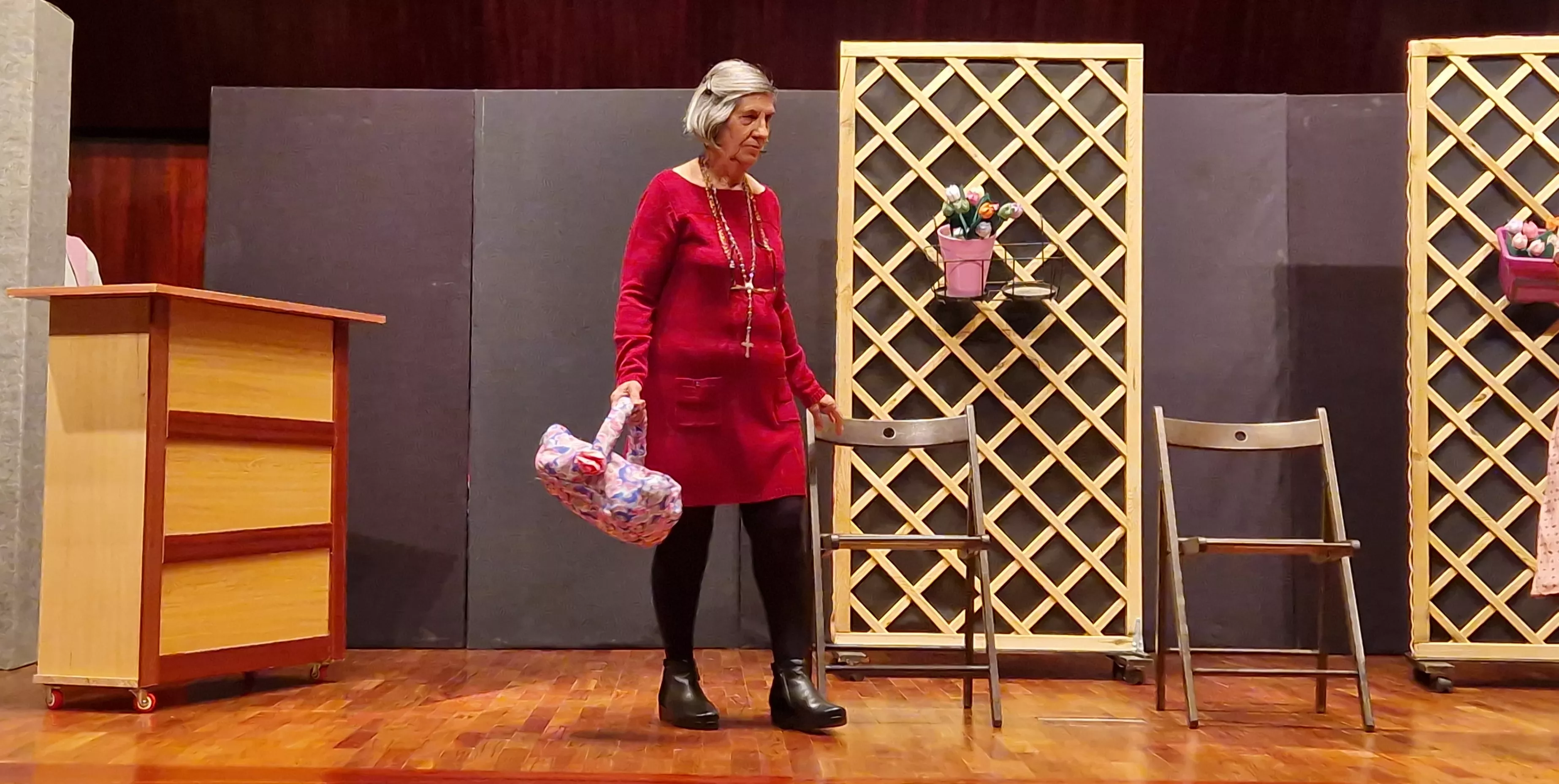 Grupo de teatro de la AECC “Sin Miedo” y la obra “Al mal tiempo…”. Foto Myriam Martínez