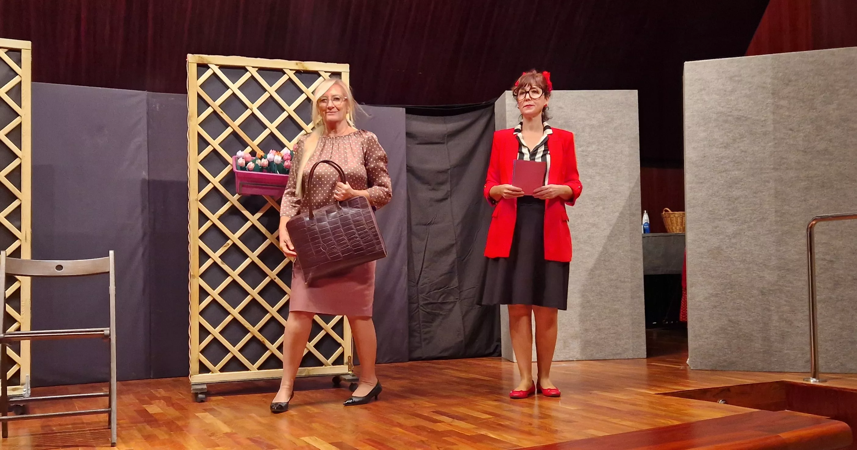 Grupo de teatro de la AECC “Sin Miedo” y la obra “Al mal tiempo…”. Foto Myriam Martínez