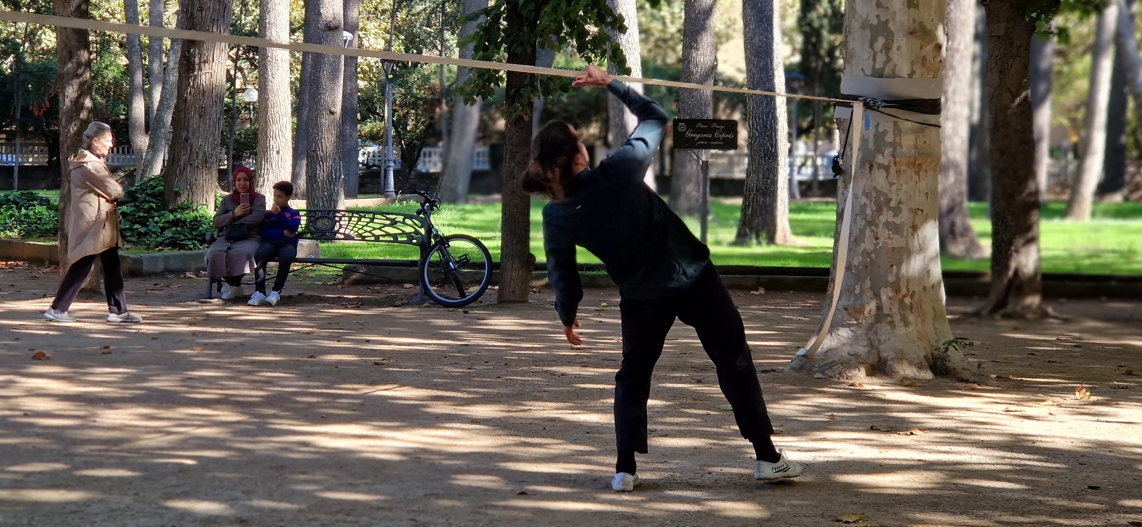 Bruno Toso y su espectáculo de  slackline en el Spin Festival. Foto Myriam Martínez 