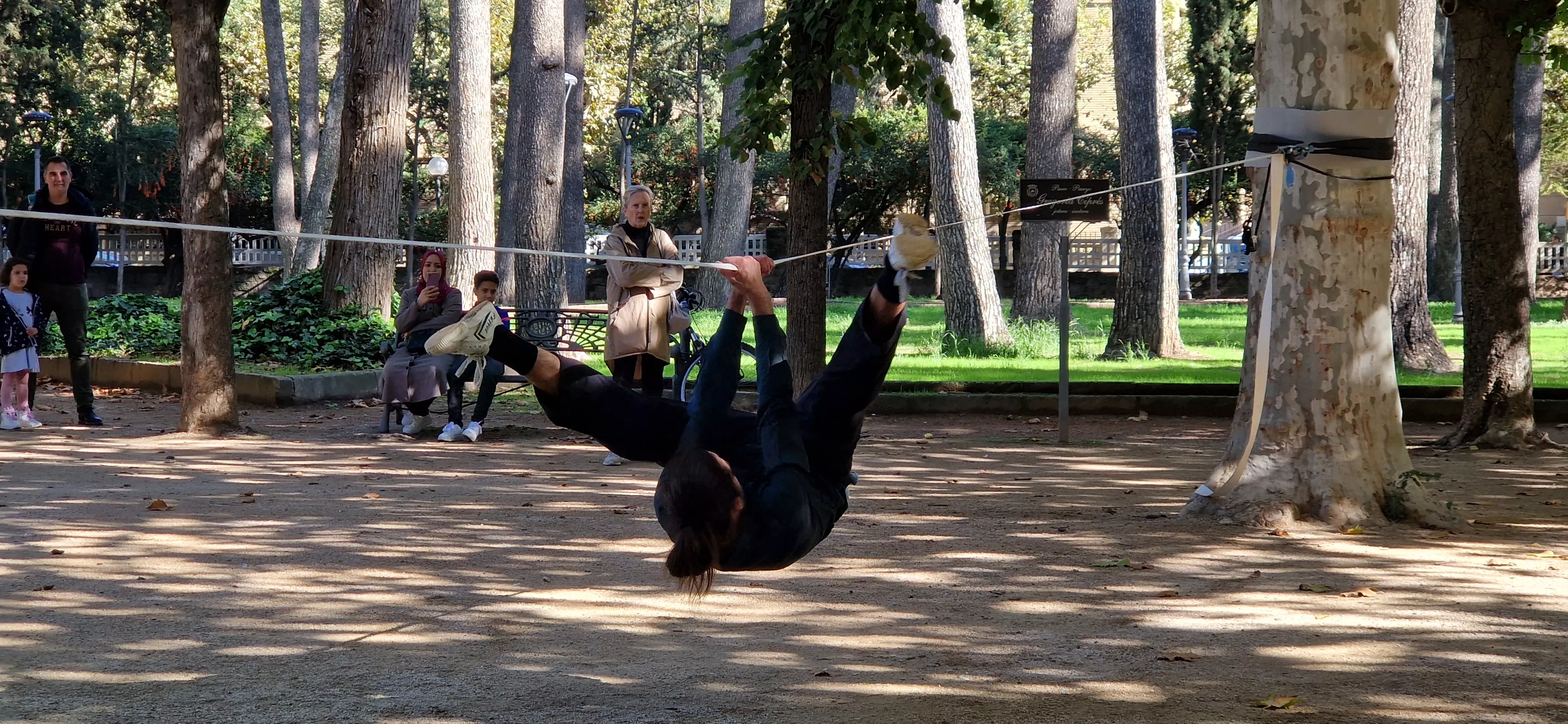 Bruno Toso y su espectáculo de  slackline en el Spin Festival. Foto Myriam Martínez 