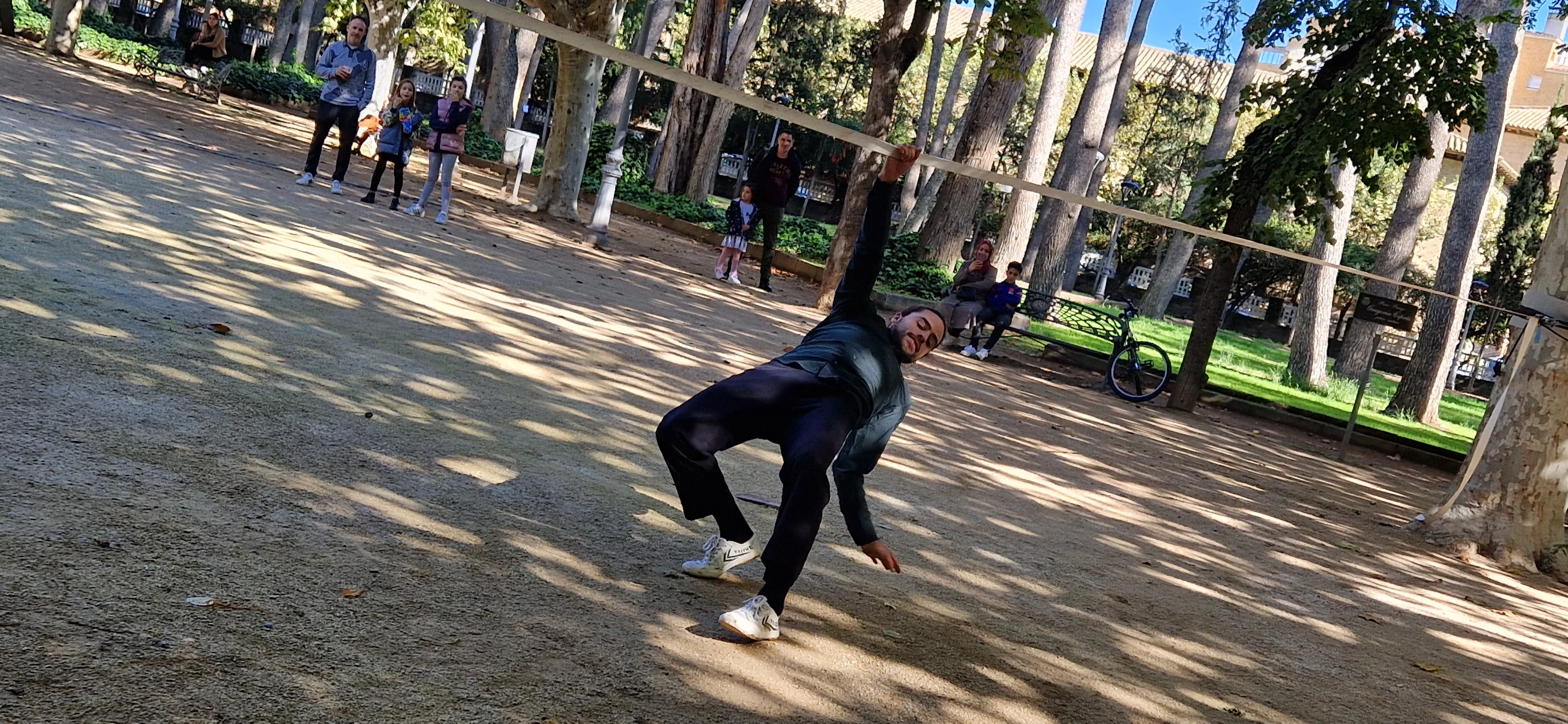 Bruno Toso y su espectáculo de  slackline en el Spin Festival. Foto Myriam Martínez 