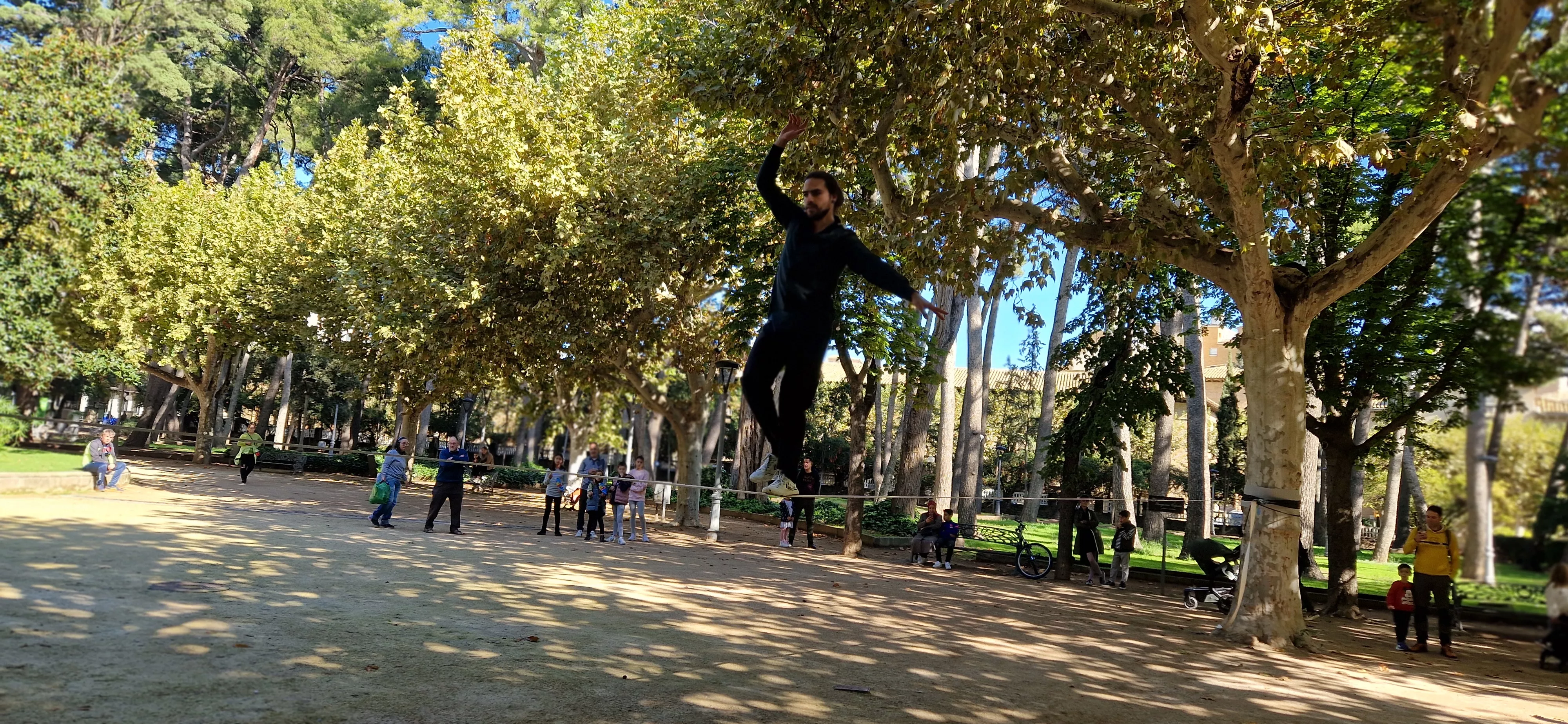 Bruno Toso y su espectáculo de  slackline en el Spin Festival. Foto Myriam Martínez 