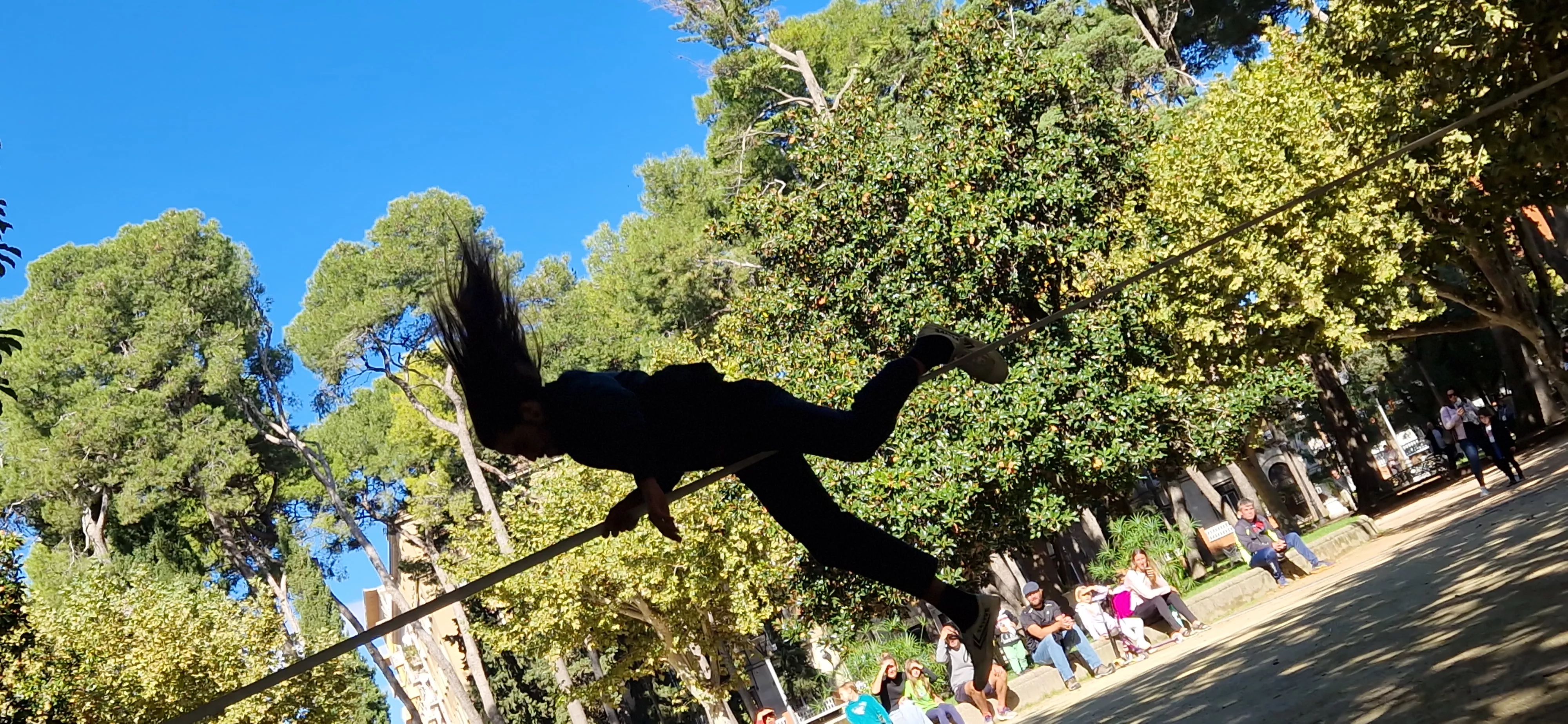 Bruno Toso y su espectáculo de  slackline en el Spin Festival. Foto Myriam Martínez 