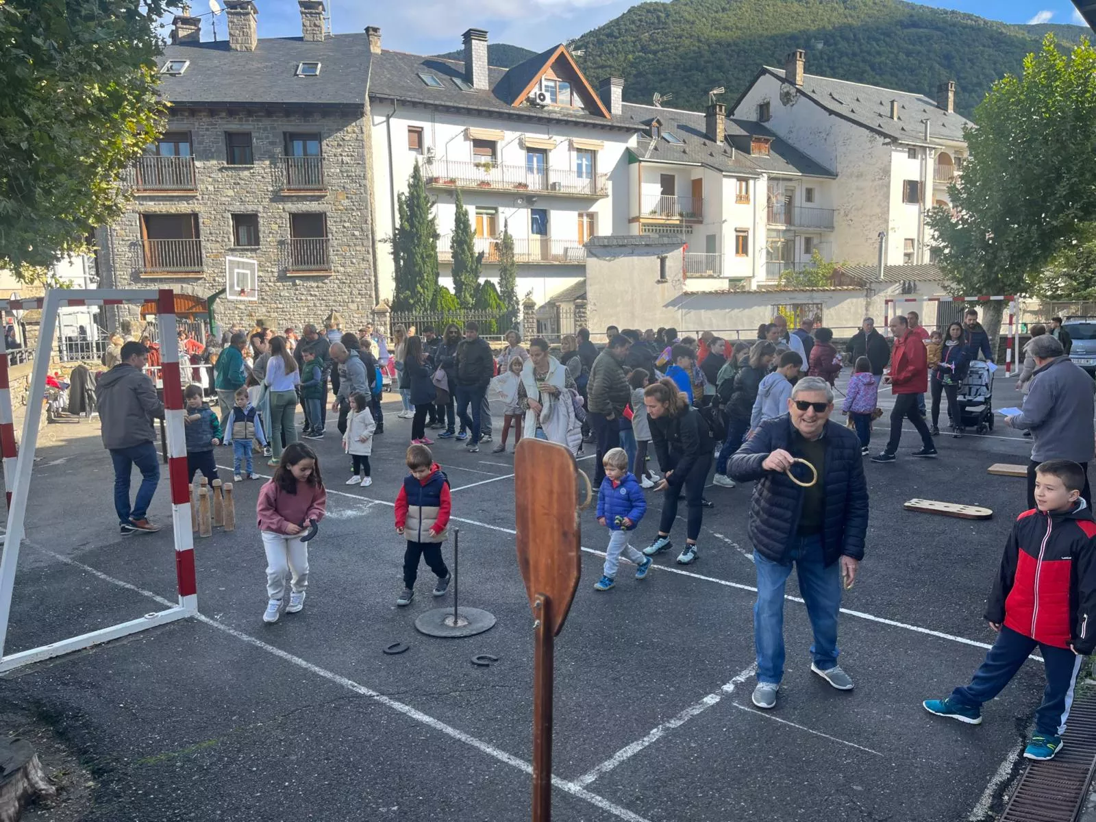 Inauguración de la Feria de Otoño de Biescas 2024