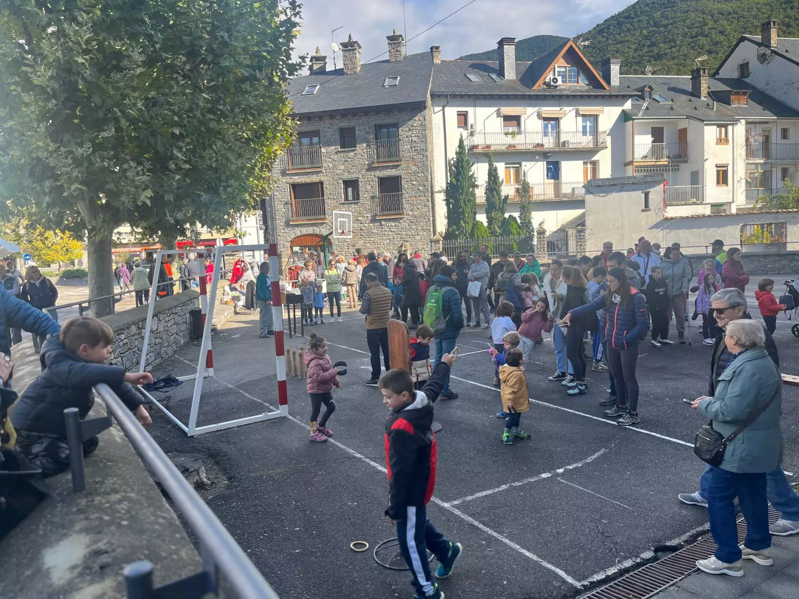 Inauguración de la Feria de Otoño de Biescas 2024