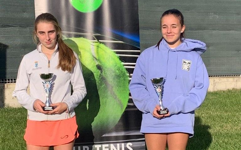 Entrega de premios cadete femenino del IX Open Castillo de Monzón
