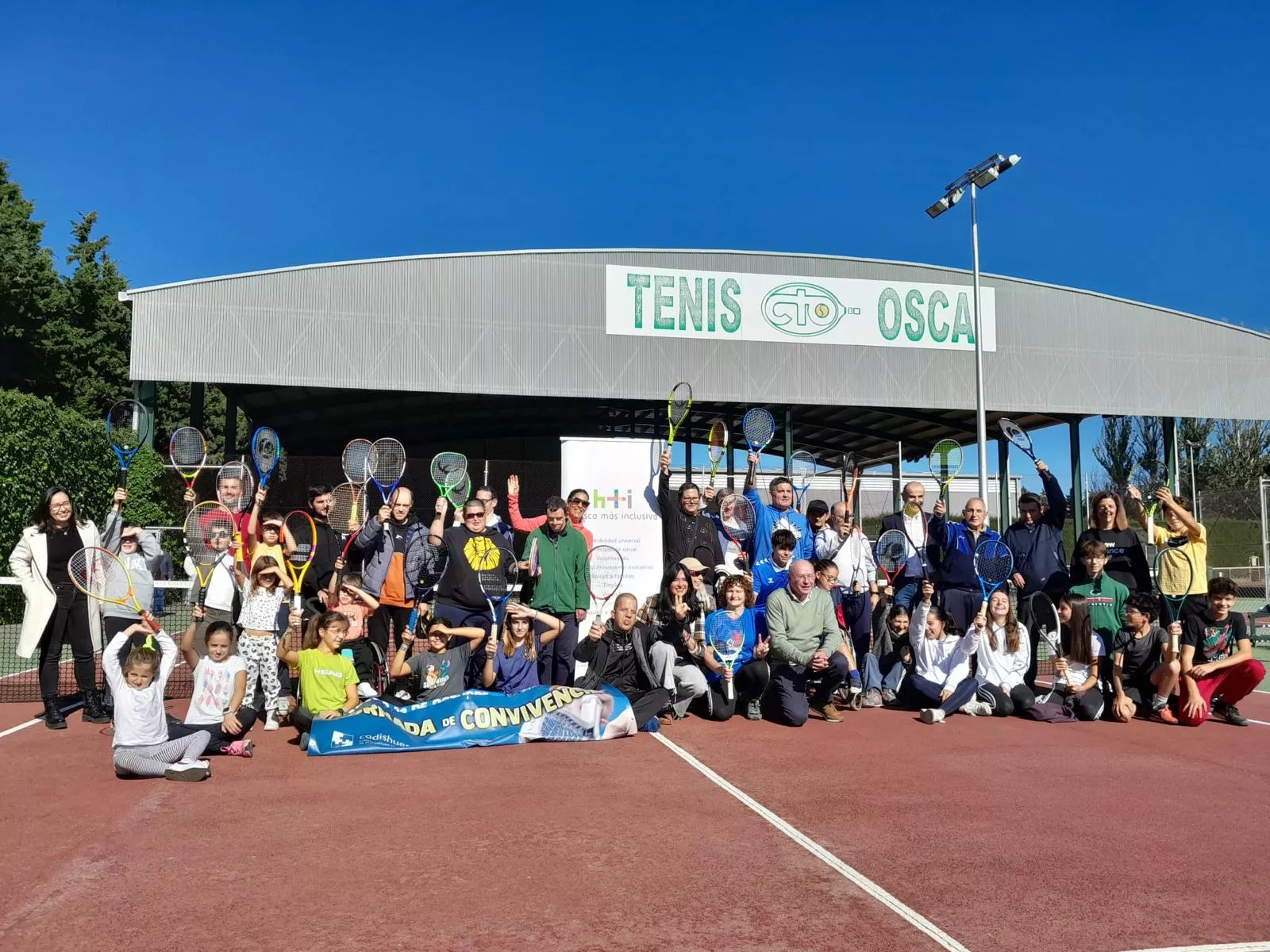 Jornada de convivencia del Club Tenis Osca y Cadis Huesca