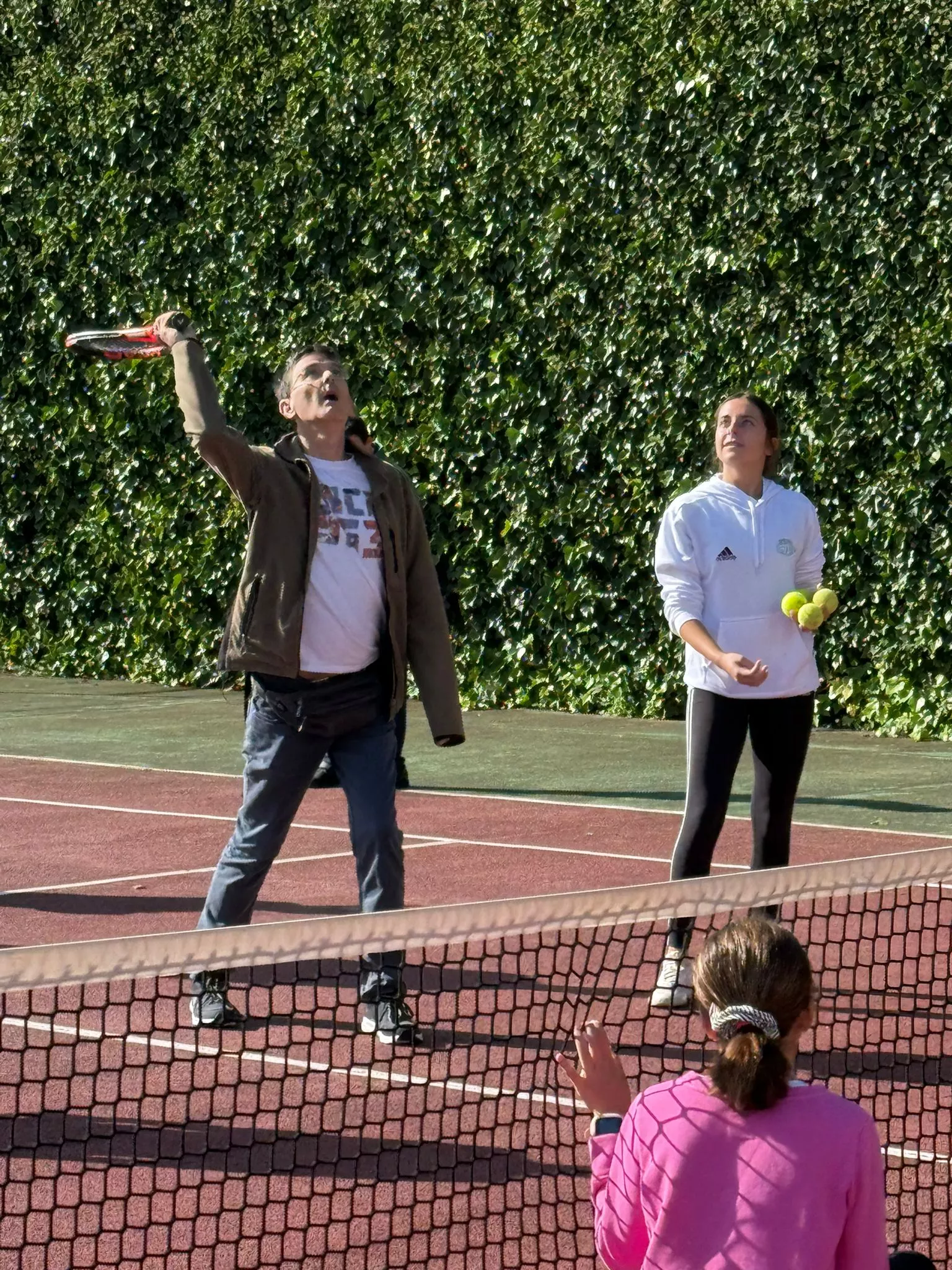 Jornada de deporte inclusivo de Cadis y Club de Tenis Osca