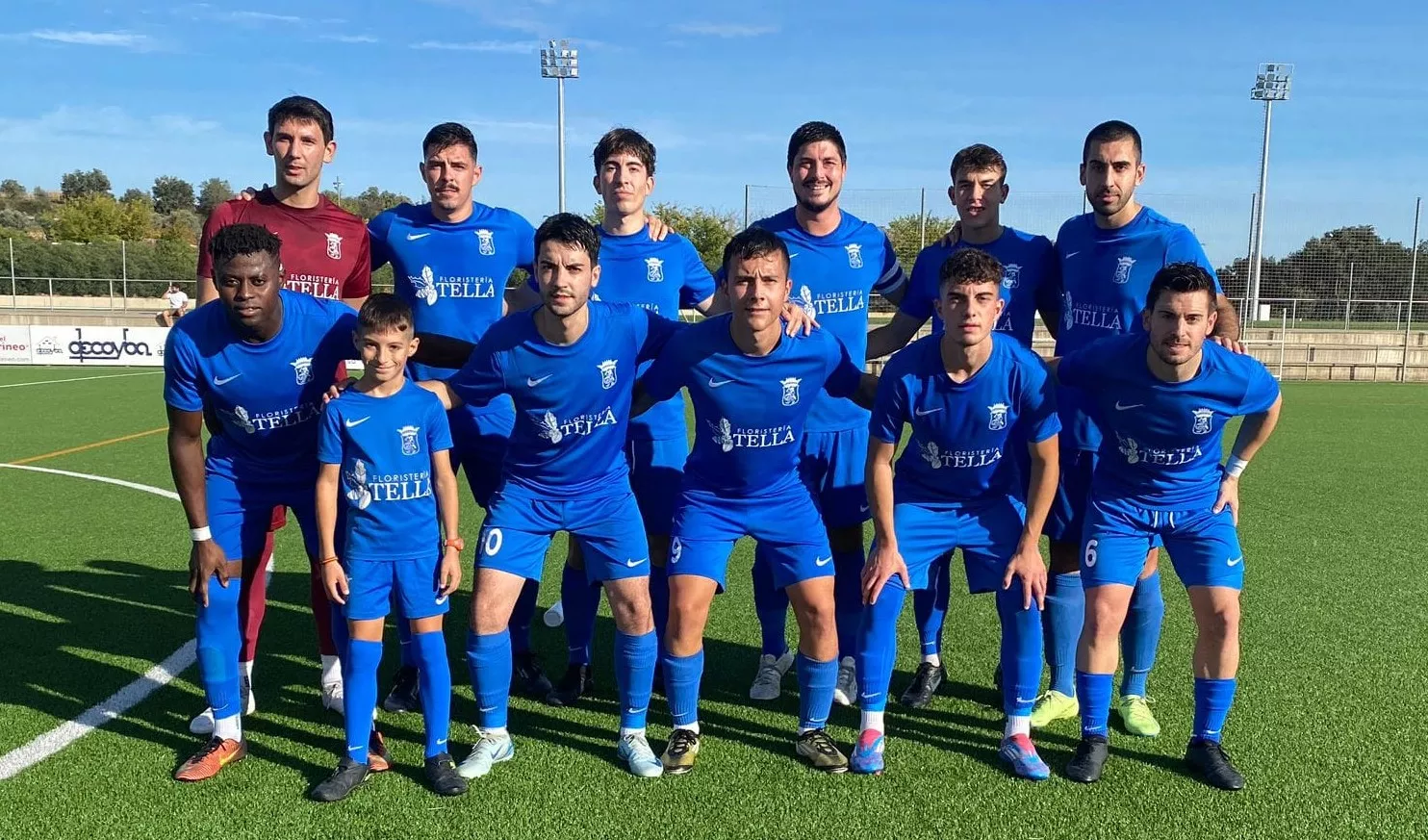 Once de la Ferranca ante el Jacetano (7-1). Regional Preferente: Ontiñena sigue en lo alto pero el Internacional no pierde comba.