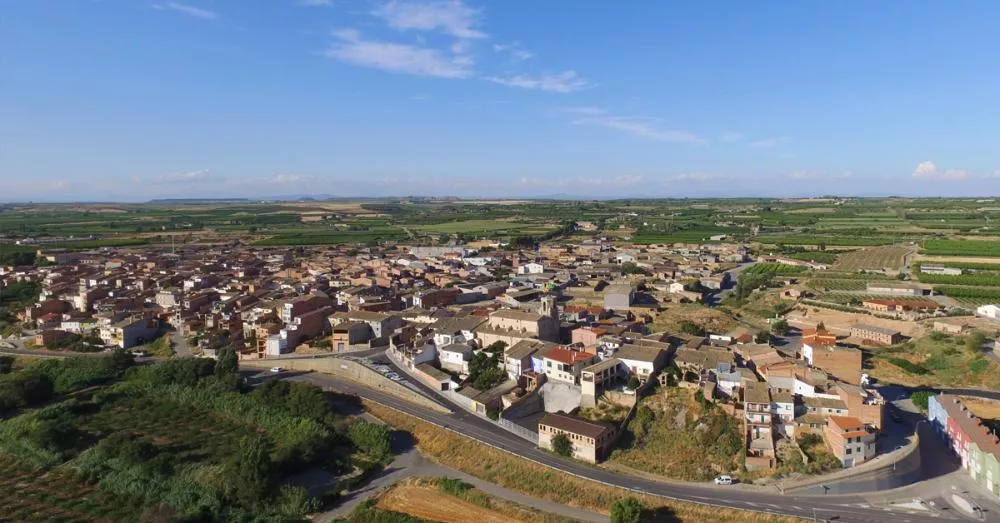 Belver de Cinca acoge uno de los talleres sobre rastros y huellas de "La comarca en color".