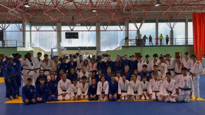 Deportistas del CJ Binéfar, CJ Tamarite y CJ Huesca en Jaca. Deportistas del CJ Binéfar, CJ Tamarite y CJ Huesca en Jaca.